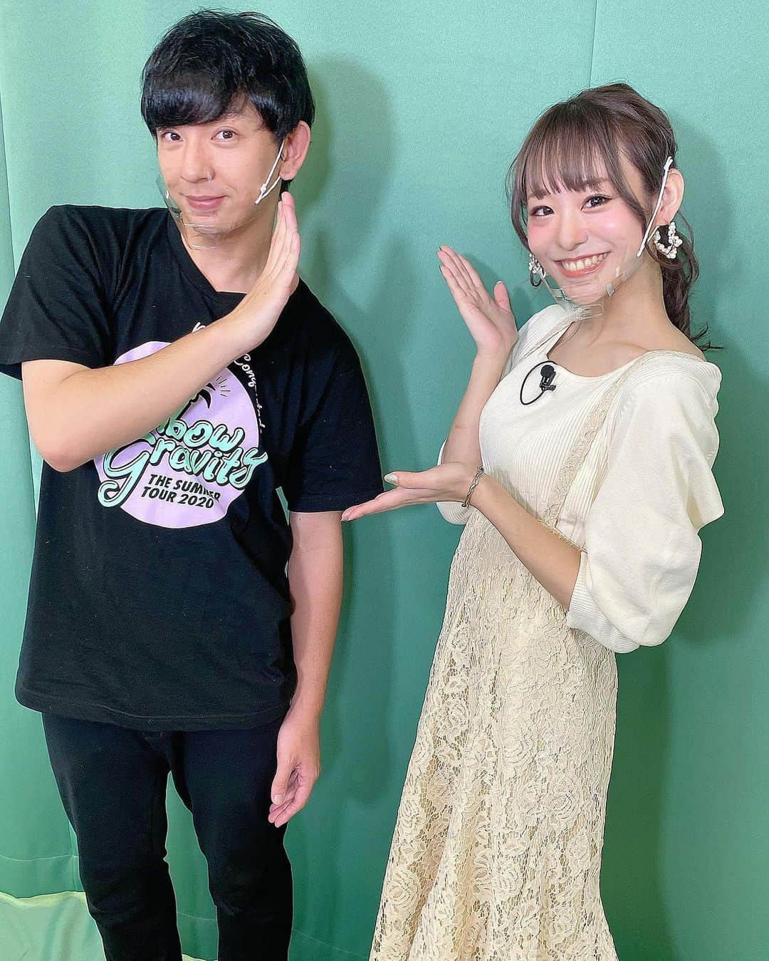 村上ゆりさんのインスタグラム写真 - (村上ゆりInstagram)「🎤 ・ ・ ・ 先日は#グノシーq に出演させていただきました！ ご覧いただいた皆様、ありがとうございました🥺 普段からご応援いただいている皆さん、温かいコメントをいただいた視聴者の皆さん、安定感のあるMCで良さを引き出してくださったパンサーの向井さん、優しく対応してくださったスタッフさん、、おかげさまでとても楽しく終えることができました🥺  またいつか関われるようにこれからも頑張ります☺️ 今後ともよろしくお願いします❤︎  #グノシー #mc #タレント #女優 #ポコチャ #pococha」9月27日 21時04分 - lily_tutu