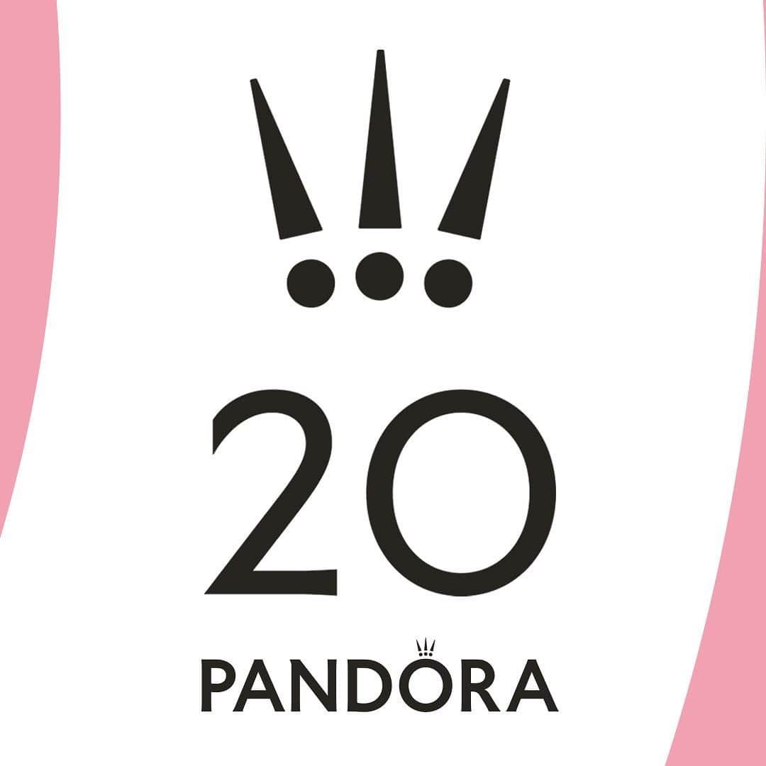 PANDORAさんのインスタグラム写真 - (PANDORAInstagram)「Join @mariia_rodionova and @jennlockyer in celebrating 20 years of collecting by sharing your memorable firsts! Whether a first kiss or first great achievement, show us the charms that say something about you with Voices of Pandora. #Pandora #VoicesOfPandora」9月27日 21時05分 - theofficialpandora