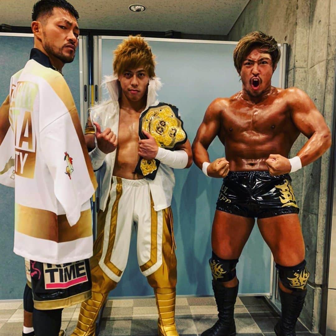 中村風太のインスタグラム：「浜松大会終了。  【9.27 浜松大会試合速報】  ●第1試合　1/15  ★DRAGONGATE vs R・E・D  Kzy Ben-K ✖️ ジェイソン・リー vs Eita ⭕️ B×Bハルク KAZMA SAKAMOTO  （12分42秒　Imperial Uno→エビ固め）  完敗…  #dragongate #ドラゴンゲート #ben_k #workout #筋トレ #tanning #日焼け #黒肌 #静岡　#浜松 #instagram #japan」