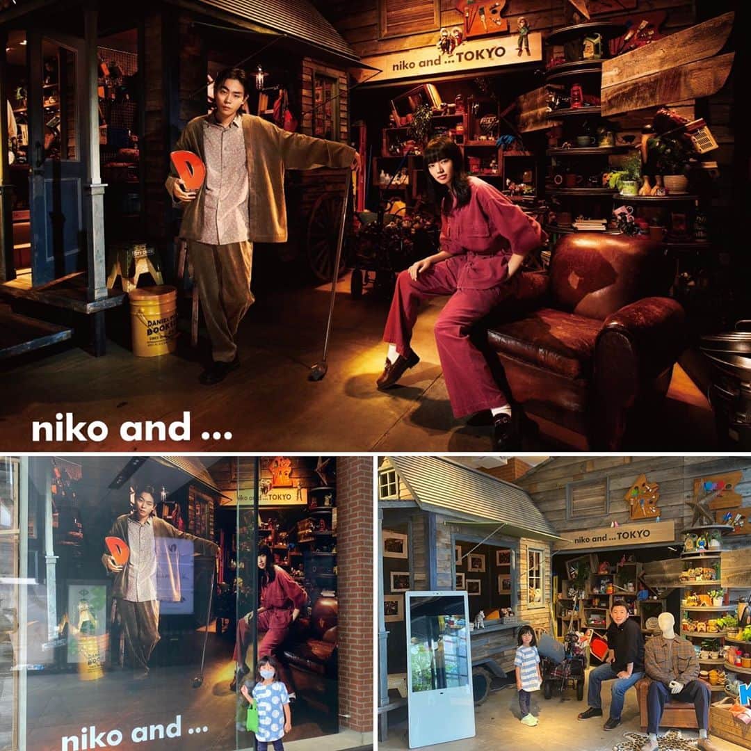 森本千絵さんのインスタグラム写真 - (森本千絵Instagram)「#nikoand   niko and ...tokyo 原宿に 広告制作後の空間と賑わいを 確認するためにやってきました。  店舗が今回の広告の完成型なので 楽しみにしてました。  すごい‼️あれをもう一回⁉️ 素晴らしい再現。 いや、それを超えて タイニーハウス内で 写真展してたりなどもっと楽しくなっていました。 これはnikoand...の皆様、 （倉地 誠君の制作秘話のニコアンドの作り方https://youtu.be/Ewn5kqyYp5Eをご覧ください）  うっかり 爆買いしました。  セサミストリート祭でしたし 秋冬に向けたワクワクがいっぱいです。  ということで ただ、買い物しに行ってみてください！ ヤングじゃなくても遊び心あるおじちゃんおばちゃんもオッケーです。  p.s 現在、写真とりあう人々を見ながら 美味しいニコパンの焼きそば🥖食べてます。  むすめと父ちゃんも真似して撮影しましたw」9月27日 13時54分 - chiemorimoto_goen