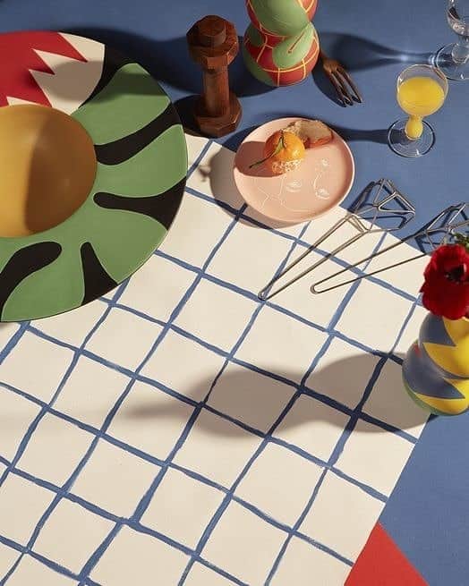 ベンシモンのインスタグラム：「Rêver encore un peu de déjeuners d'été et de moments colorés ☀️🍃 ​🇬🇧 Still dreaming of summer lunches and colourful moments ☀️🍃 📸 ​@maison_matisse ​#inspiration #mood  #designer」