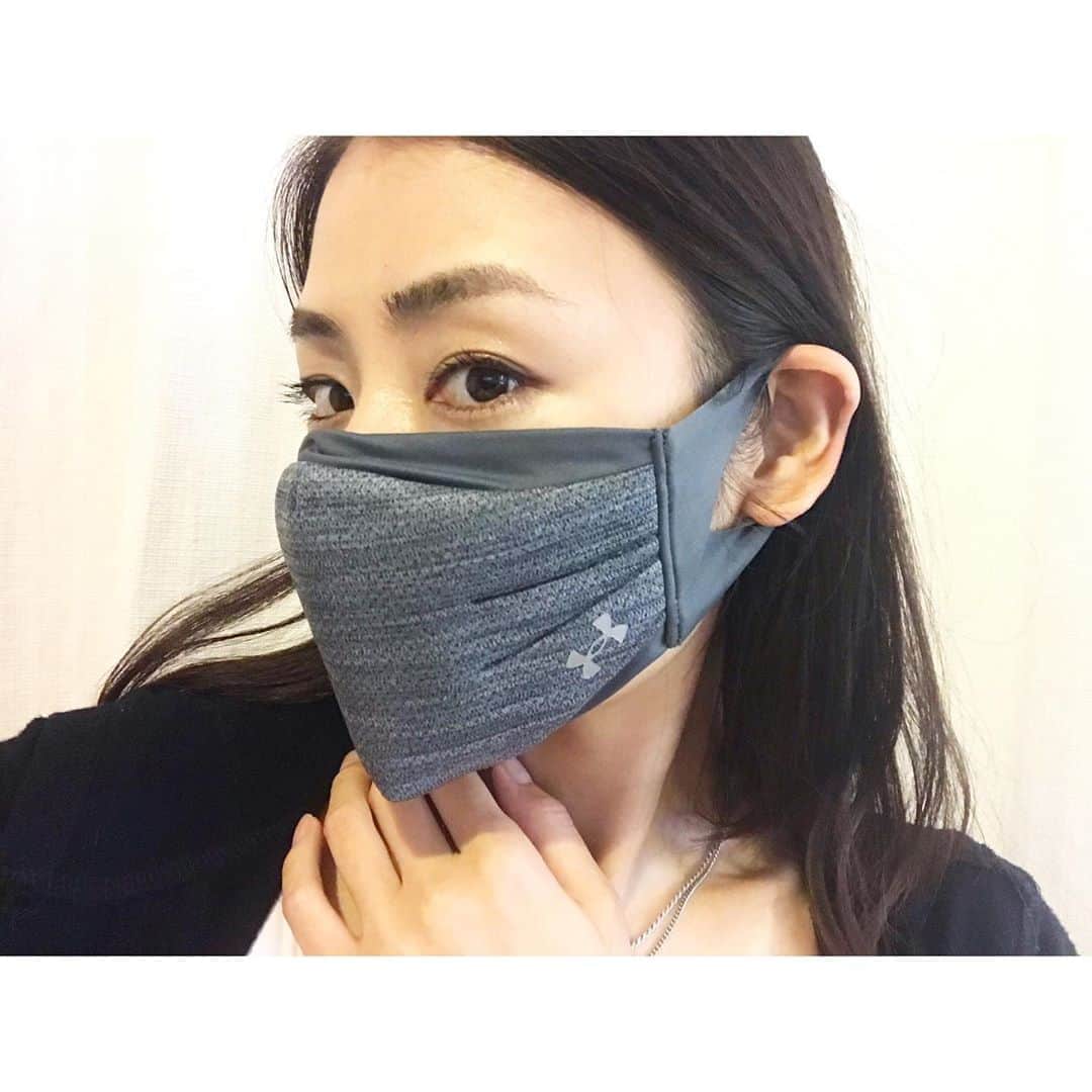 片山萌美さんのインスタグラム写真 - (片山萌美Instagram)「プレゼントでいただいた マスクが良い！✨ マスクの種類が世の中に本当に増えたから選ぶのも楽しいね☺︎✌︎  #アンダーアーマー #マスク #moemikatayama」9月27日 14時28分 - moet_mi