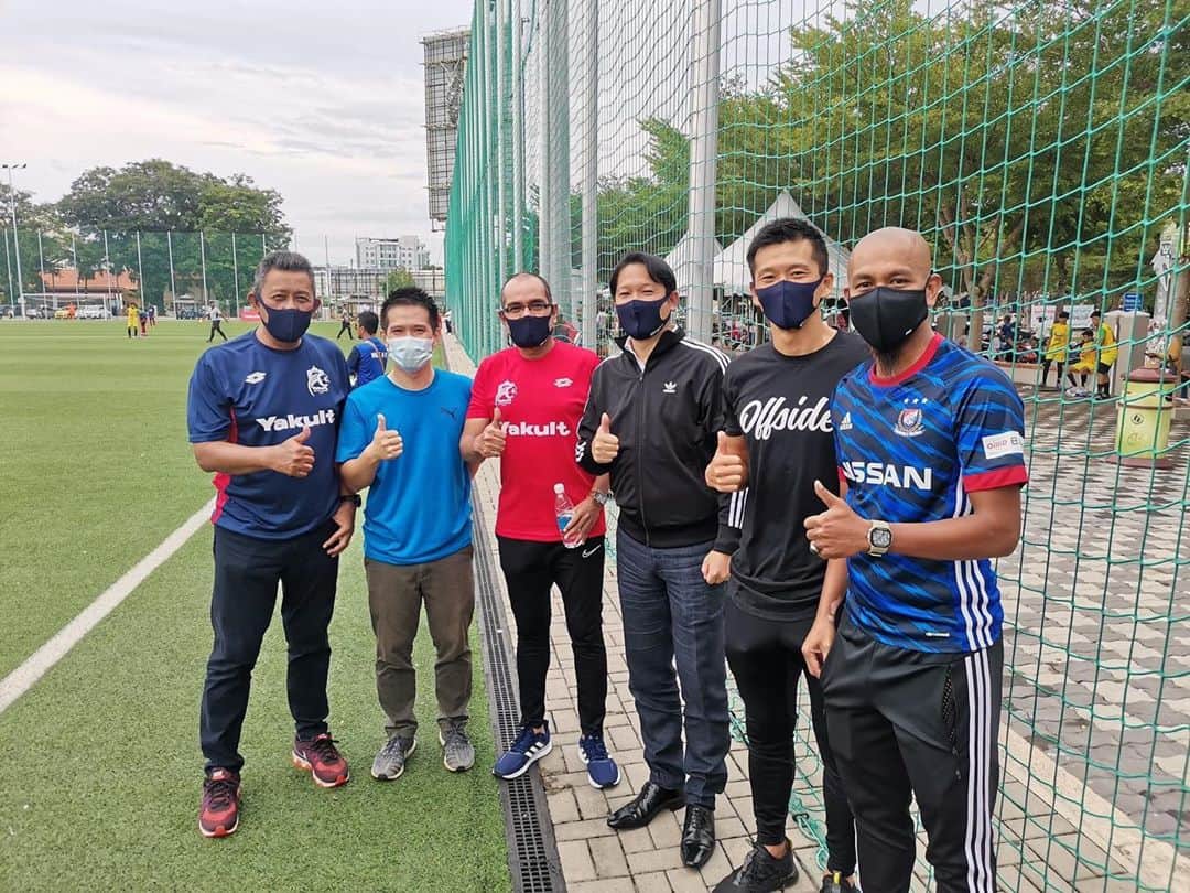 渡邉将基のインスタグラム：「@yakultkbcityleague  Great time for Kelantan boys 🇲🇾🔴⚪️ #kelantan #kelantankotabharu #kotabharu #kotabharufootball #yakult #yakultkbcityleagueu14 #yakultkbcityleague #yakultkbcityleaguechallange #yakultkb」