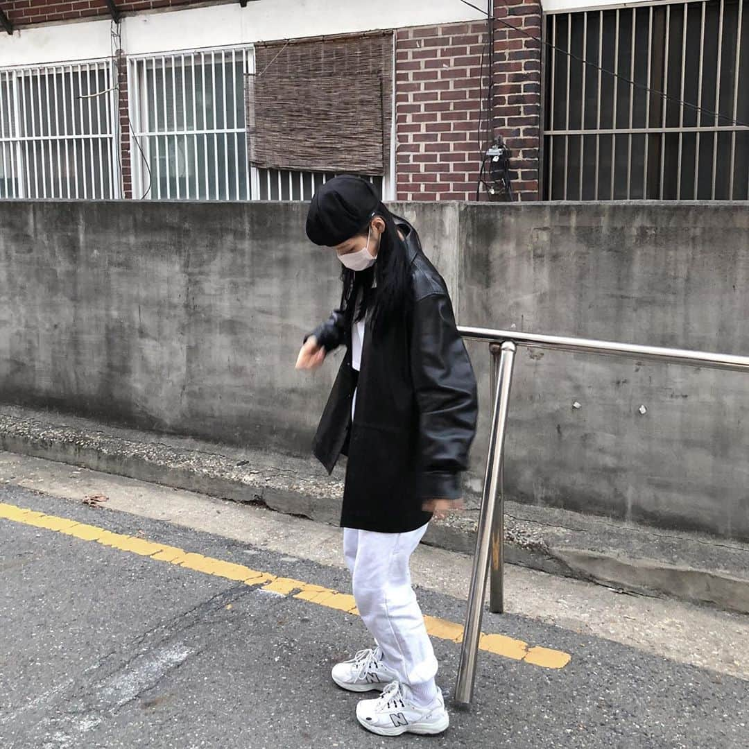 solsolさんのインスタグラム写真 - (solsolInstagram)「#광고 ♠️〰️♣️🐾🖤 #mmgl #minimalgarmentslab #믐글」9月27日 14時47分 - solwlyy