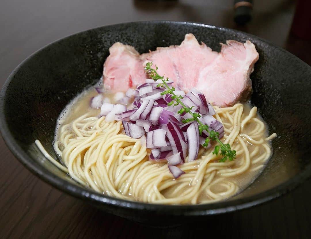 のインスタグラム：「個人的むっっっっちゃ旨かった濃厚煮干出来たから編集がんばろ」