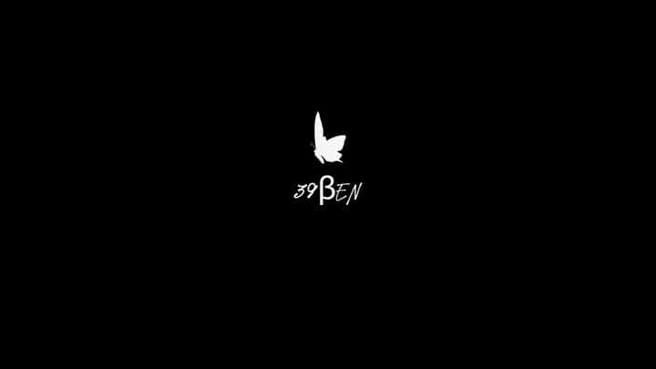 のインスタグラム：「お知らせ🦋﻿ インスタライブでもお話ししましたが、﻿ 2020.9.30 0:00〜 39βEN（サンキューベン）の﻿ リリースが決まりました！！˚✧₊⁎❝᷀ົཽ≀ˍ̮ ❝᷀ົཽ⁎⁺˳✧༚﻿ ﻿ 本当はもっと早くみんなに﻿ お届けできるはずだったのですが、﻿ ライブが全て中止となってしまい﻿ リリースの目処も立てられずで﻿ やっとやっとお知らせ出来て嬉しいです！！﻿ ﻿ 私自身10年以上音楽活動を﻿ やらせていただいていて、﻿ その中で環境の変化や新しい縁や﻿ 素敵な出会いがありました。﻿ そして今やりたい音楽を、﻿ 最高の素敵な仲間と作り出したい﻿ という気持ちで﻿ 39βENのボーカルとして活動する事となりました！﻿ ﻿ 予定していたパフォーマンスやライブは﻿ まだなかなか出来ないけど、﻿ それに代わる何か。﻿ 今までと違うものをお届けできるよう、﻿ アートワークにもこだわりながら﻿ 世界観も楽しんでいただけたらと﻿ わくわくしながら制作しています！！﻿ あと、歌詞の書き方や歌い方もガラッと﻿ 変わったりしてそんな話もまたじっくりできたらな〜と思ってます☺︎﻿ ﻿ 12月に新曲リリース予定、﻿ アルバム制作もしているので﻿ 今後もお楽しみにしていただけたら嬉しいです。﻿ ﻿ まずは第一弾リリース曲﻿ 『Empty』をお楽しみに！です🎉」