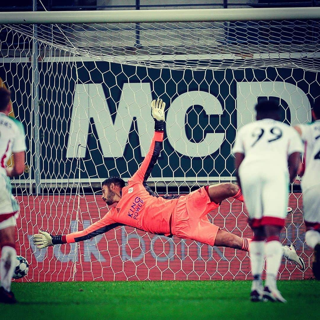 ラファエル・ロモさんのインスタグラム写真 - (ラファエル・ロモInstagram)「Happy for my first 90 min with @ohleuven for the victory and for the great fighting spirit of the team #RafaRomo1 #Proleague🇧🇪」9月27日 16時03分 - rafaromo1