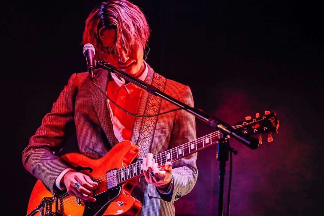 柳沢進太郎さんのインスタグラム写真 - (柳沢進太郎Instagram)「🆕🎸 photo × @nishimakitaichi   #1965 #fender #jaguar #1978 #gibson #es335  ES-335 customized @dogearguitars」9月27日 16時12分 - shintaro_yanagisawa