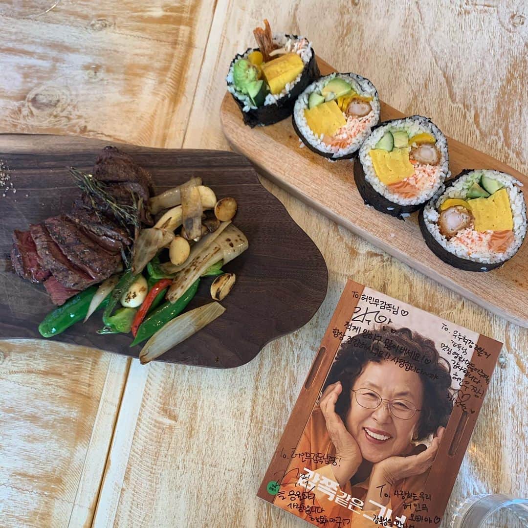 チェ・ジョンユンのインスタグラム：「#감쪽같은그녀 dvd 출시기념 모임 #kr스테이크마켓  #10월2일#mbc 에서 감쪽같은그녀  한대요~~영화로 못만나신분들 한번만나보셔용」