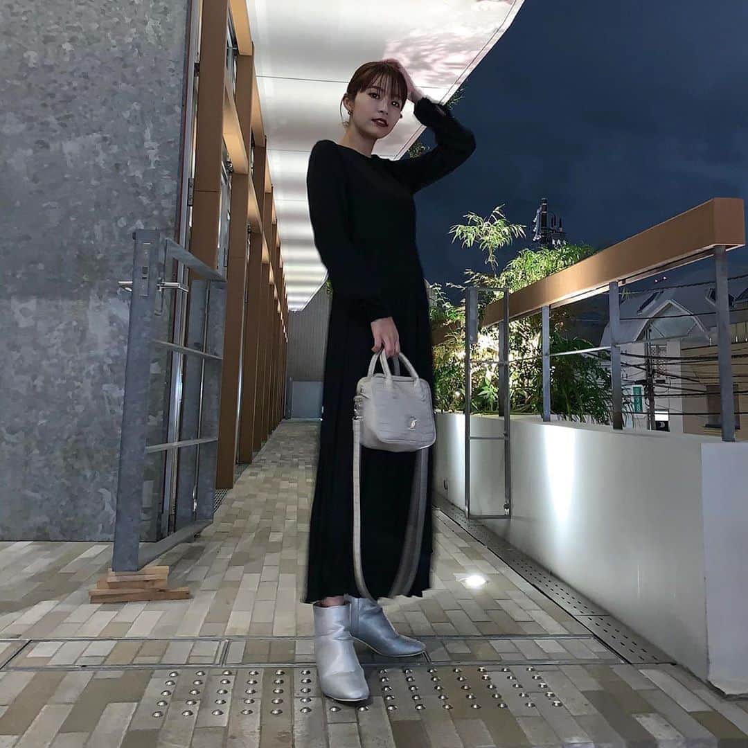 のインスタグラム：「_ ブーツもバッグも　@_edt_official 🤍 オーダーバッグたち届くの楽しみ〜✨ #ootd#edt#bag#puu_fashion」