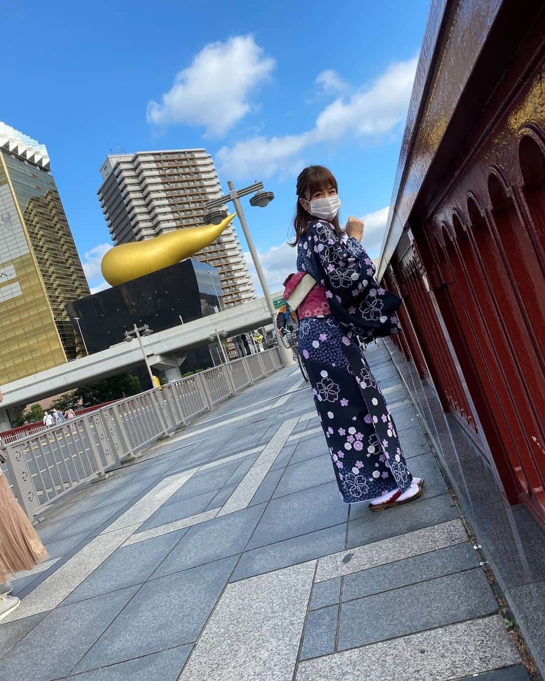 のインスタグラム：「本日は東京オフ会でした😍😍  本当に本当に楽しくて、楽しくて😊😊 お時間お付き合いくださいまして本当に感謝です😌💓  着物を着ました👘 もんじゃとお好み焼き食べ放題行ってはちきれそうなほど頂きました😍😍  オフ会は毎月しております😊 来月は京都でございます😍😍  #オフ会#着物#来月は京都#京都#浅草 #着物#東京」