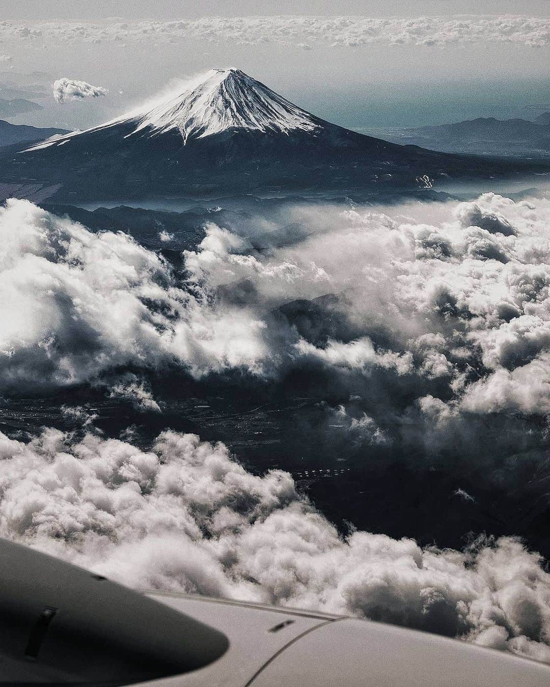 Berlin Tokyoのインスタグラム：「A divine view of Mt. Fuji rising from a sea of clouds. . . . #hellofrom #japan」