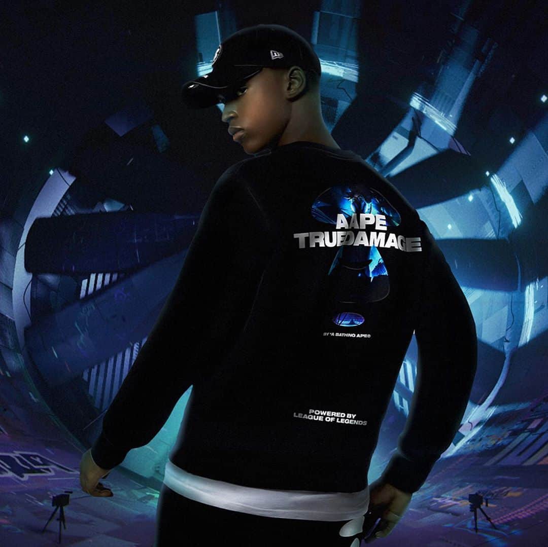I.T IS INSPIRATIONさんのインスタグラム写真 - (I.T IS INSPIRATIONInstagram)「Presenting a unique collaboration between video games and streetwear aesthetic - AAPE BY *A BATHING APE®️ X LEAGUE OF LEGENDS COLLECTION.  Available at selected AAPE Stores. - @leagueoflegends @aapestore  #AAPExLOL」9月27日 16時38分 - ithk