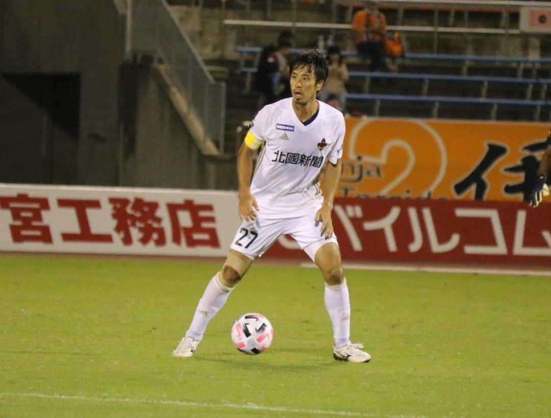 ツエーゲン金沢さんのインスタグラム写真 - (ツエーゲン金沢Instagram)「. 9/26 vs愛媛FC 0-0△ . 狙いを持った金沢らしいサッカーで試合を展開するも、前節同様1点が遠い展開に…😳 今節も悔しい引き分けとなってしまいました。 . 次節もアウェイでの闘いが続きますが、引き続き応援よろしくお願いします💪💪🔥 . #zweigen#ツエーゲン#ツエーゲン金沢#ZWEIGEN#KANAZAWA#Kanazawa#石川#金沢#挑戦をこの街の伝統に#ISHIKAWA#Ishikawa#NEXTSTORY#サッカー#soccer#Jリーグ#J2#観戦#スポーツ#sports#WeareZweigen#japan#football」9月27日 16時46分 - zweigen_official