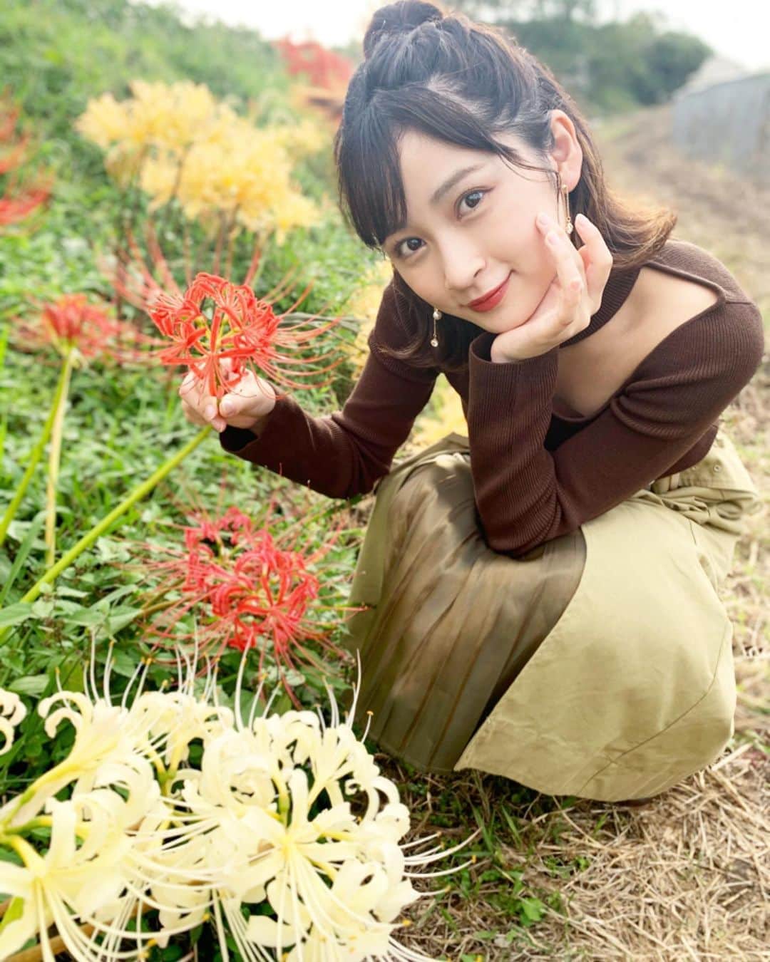 廣田佳菜子さんのインスタグラム写真 廣田佳菜子instagram 今日も実家に帰省中です 実家の近くのあぜ道には彼岸花がたくさん咲いていました これ実はiphoneのポートレートで撮ったものなのですが ちゃんとしたカメラ並みに綺麗にとれますね ミスキャンパス