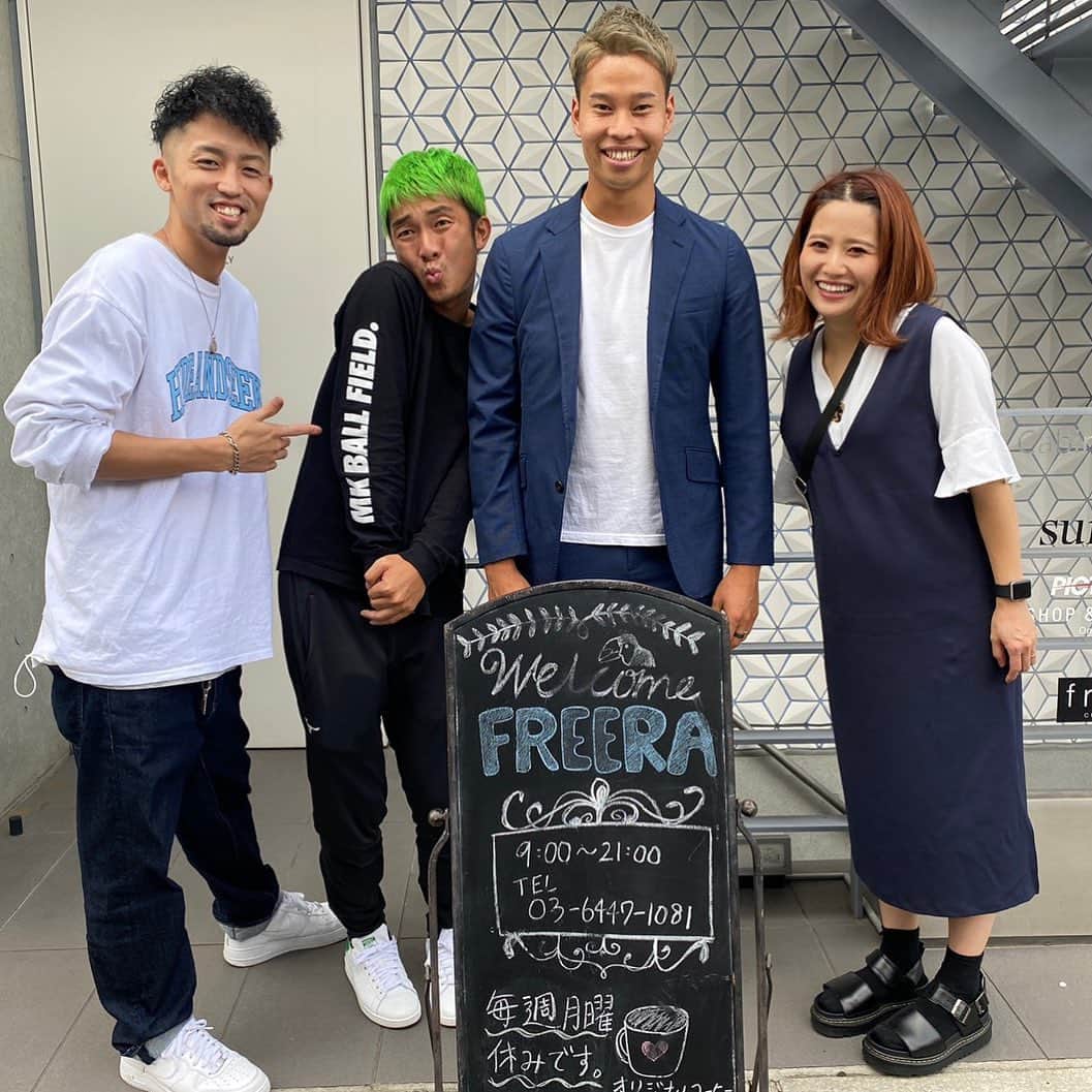 マキヒカのインスタグラム：「#悲報 #頭皮とのデュエル最終回 #理由はYouTubeみてね #見たことない人はシーズン1から10見直しててね #freera #フリーラ」