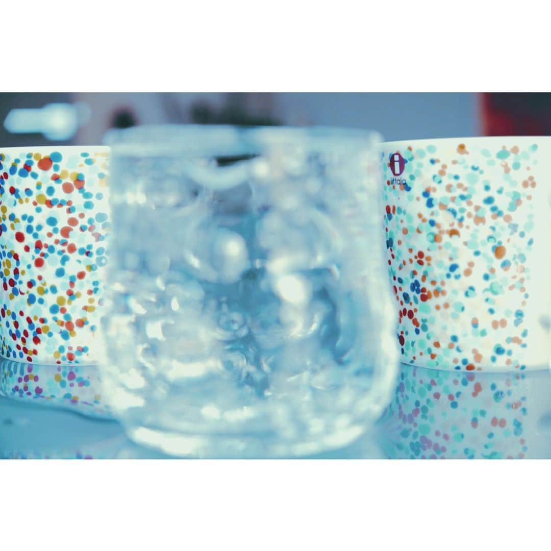 小関裕太さんのインスタグラム写真 - (小関裕太Instagram)「photo by yutakoseki...  iittala x yutakoseki  iittalaの商品を撮影させていただきました。  iittalaのガラスたちから感じた、光や影、温かさや冷たさなど、「温度」をテーマに撮っていけたらと思います。 全部で12投稿。 「水」の水曜日と、「太陽」の日曜日に更新していきます。 お楽しみに^ ^  @iittala @iittala_japan  #iittalahelle #oivatoikka  #frutta  #yutakoseki #小関裕太 #pr」9月27日 17時39分 - kotobanoamarinaitokoro