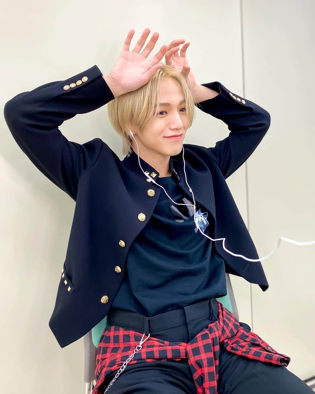 大平祥生のインスタグラム：「⠀ #JO1特典会✨最終日✨ 楽しい時間はあっという間に過ぎてしまいます⏳  ﻿𖤐 200927 / twitter update  #大平祥生 #OHIRASHOSEI #JO1 #ジェイオーワン #」