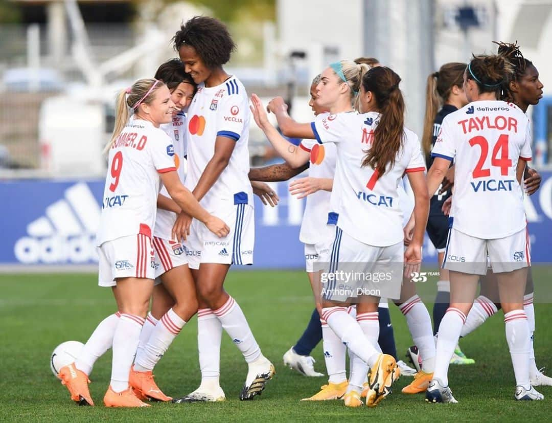 熊谷紗希さんのインスタグラム写真 - (熊谷紗希Instagram)「Jour de match🦁 ⚽️vs Bordeaux  ⌚️21:00 K.O 🏟 Groupama OL Training Center 寒くなって秋超えて一気に冬到来な感じのフランスですが🇫🇷、そしてまさかの21時キックオフ🙄ですが、今日も大好きなサッカーを思いっきり楽しんできます😊💪🏻 #teamol#🔴🔵」9月27日 18時07分 - kumagai1017