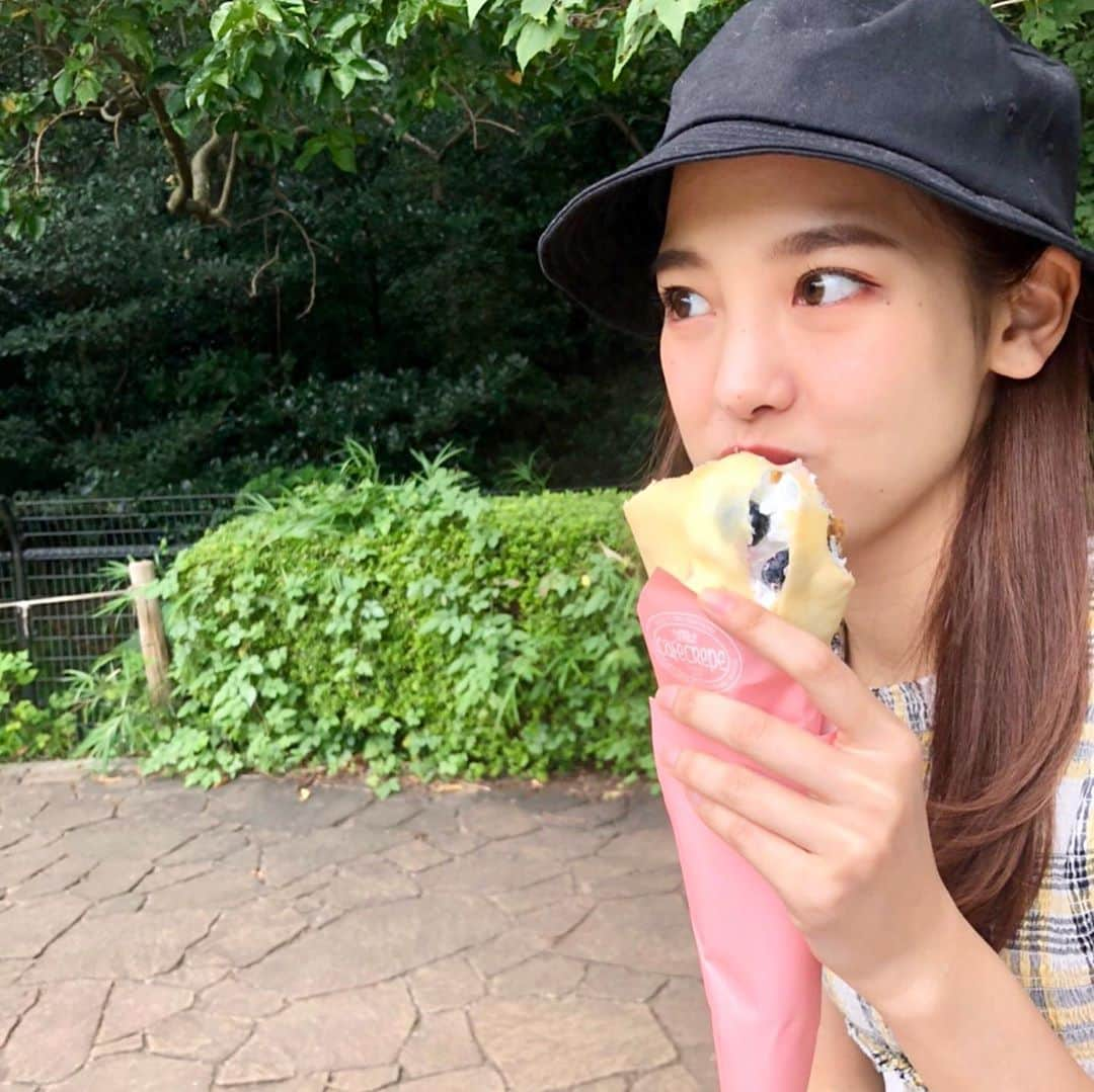 飯窪春菜さんのインスタグラム写真 - (飯窪春菜Instagram)「ちょっと前に、クレープを食べた時の🍰📷 ブルーベリーチーズケーキ味を食べました☺️ 皆さんは何味のクレープが好きですか？  #crepe #sweets」9月27日 18時21分 - harunaiikubo_official