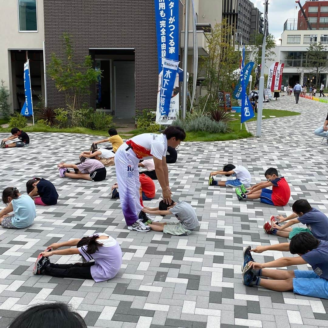 池谷幸雄さんのインスタグラム写真 - (池谷幸雄Instagram)「2月末からずっとイベントがずっと中止で、初めてイベントできました！  みんな一生懸命頑張ってくれて、本当に嬉しかったです！  早く、ドンドンイベントができる、世の中になるように祈ってます。  参加してくれたご家族の皆さん、ありがとうございました！！  ハウジングステージ新宿さんで、体操教室のイベントでしたが、最高級のお家ばかりですごかったです。 皆さんも是非、お家見に行ってみて下さい。  #体操#体操教室 #イベント #住宅展示場 #子供 #池谷幸雄 #池谷幸雄体操倶楽部」9月27日 18時44分 - yukio_iketani