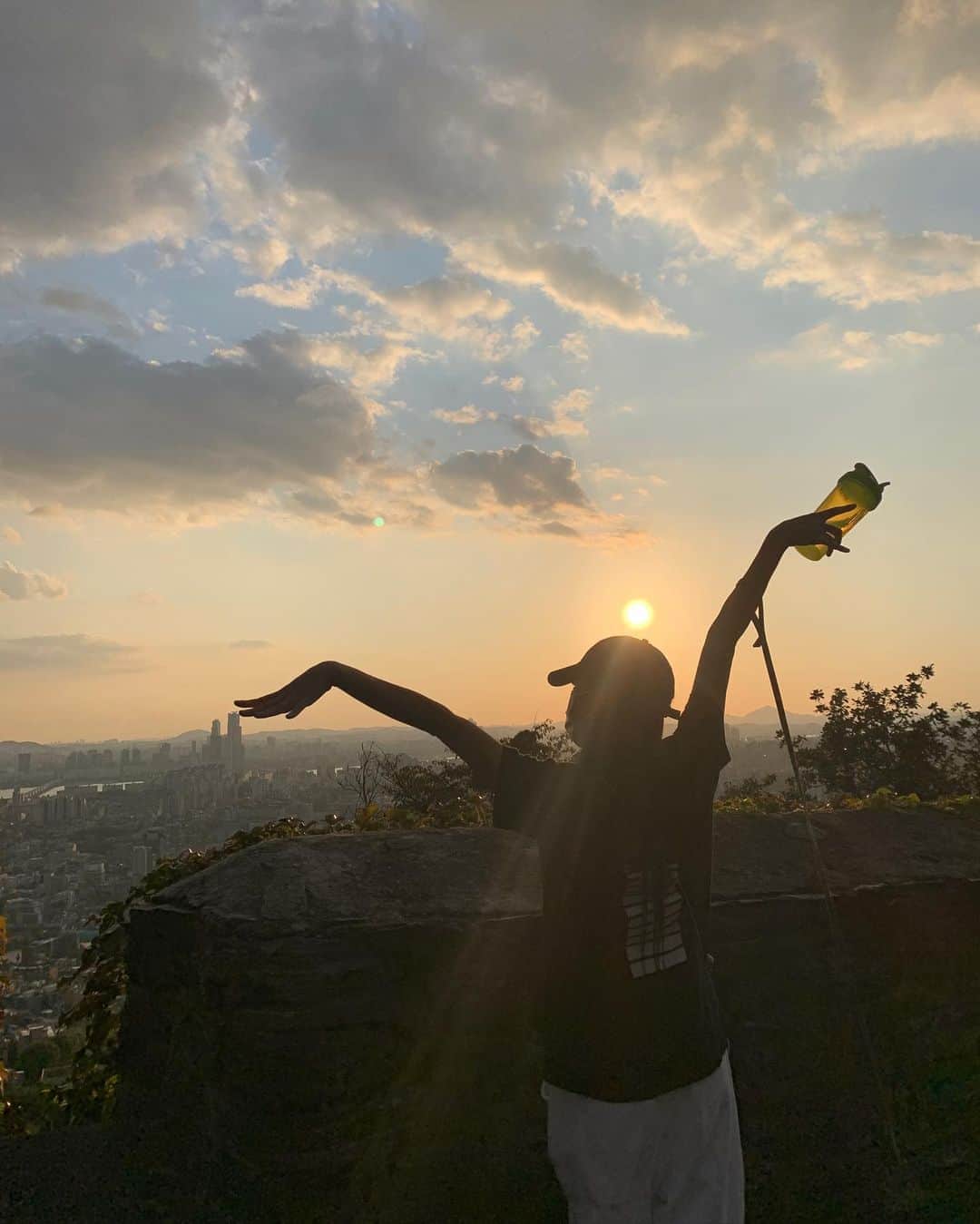 パク・ソラのインスタグラム：「남산끝내쥼🤍」