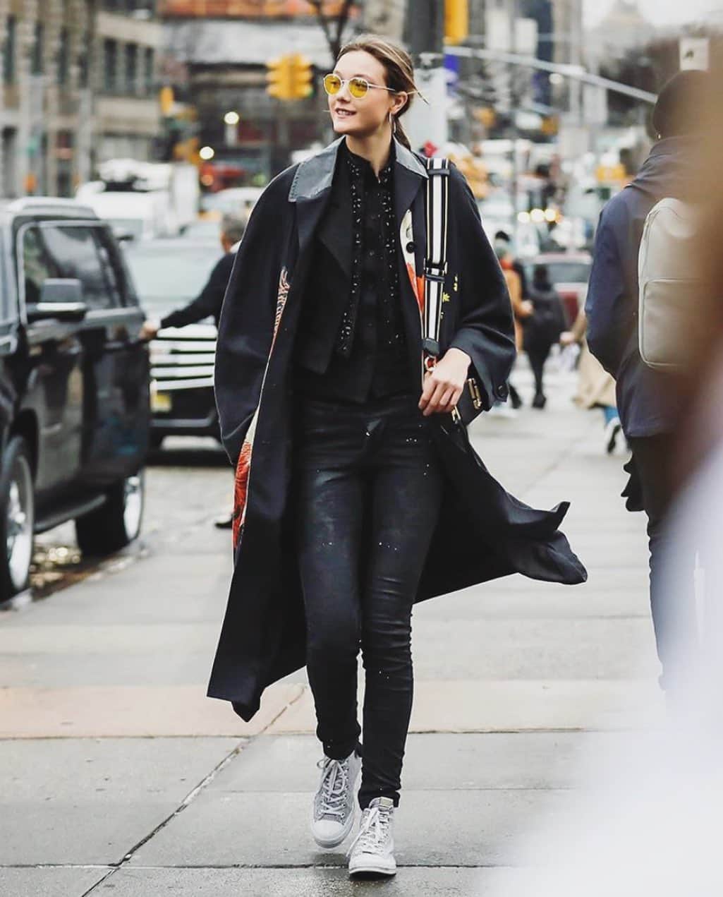 ユミ・ランバートのインスタグラム：「Miss vibing in New York !! Everyone stay safe, We need to keep being careful for a little bit! And oh, Happy Fashion Week 🙆🏻‍♀️」
