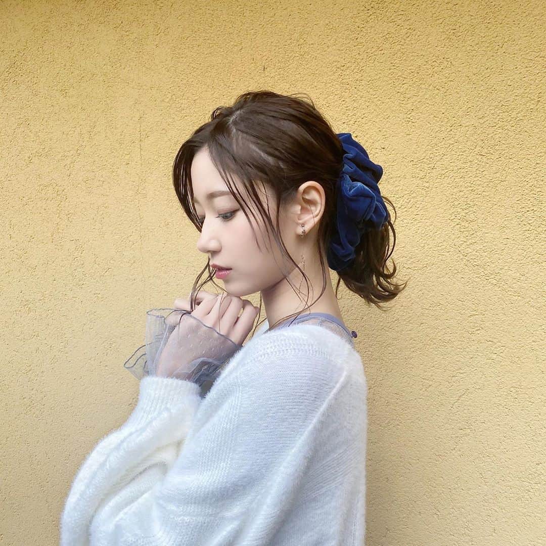 のインスタグラム：「超FUJI-Q!2020の時のオフショットだよ〜！ 自分のプロデュースしたお洋服でまさかトリをさせていただけると思わなくて本当にびっくりした笑 @dazzlin_official さんありがとうございました😭 本当に貴重な経験をさせてもらって嬉しかった！ . . しかもランウェイでちゃんと止まれて笑顔できたのも初めてだったんだよね。お洋服がパワーくれたのか、神様がせっかくの晴れ舞台だから私の気持ちを軽くしてくれたのか分からないけど、本当に自然に笑顔になれてすごく嬉しかったの覚えてる。。 . . 見てくださった皆さま改めて本当にありがとうございました！！ . . #超fujiq #超十代 #dazzlin #ワンピース #ビッグシュシュ」