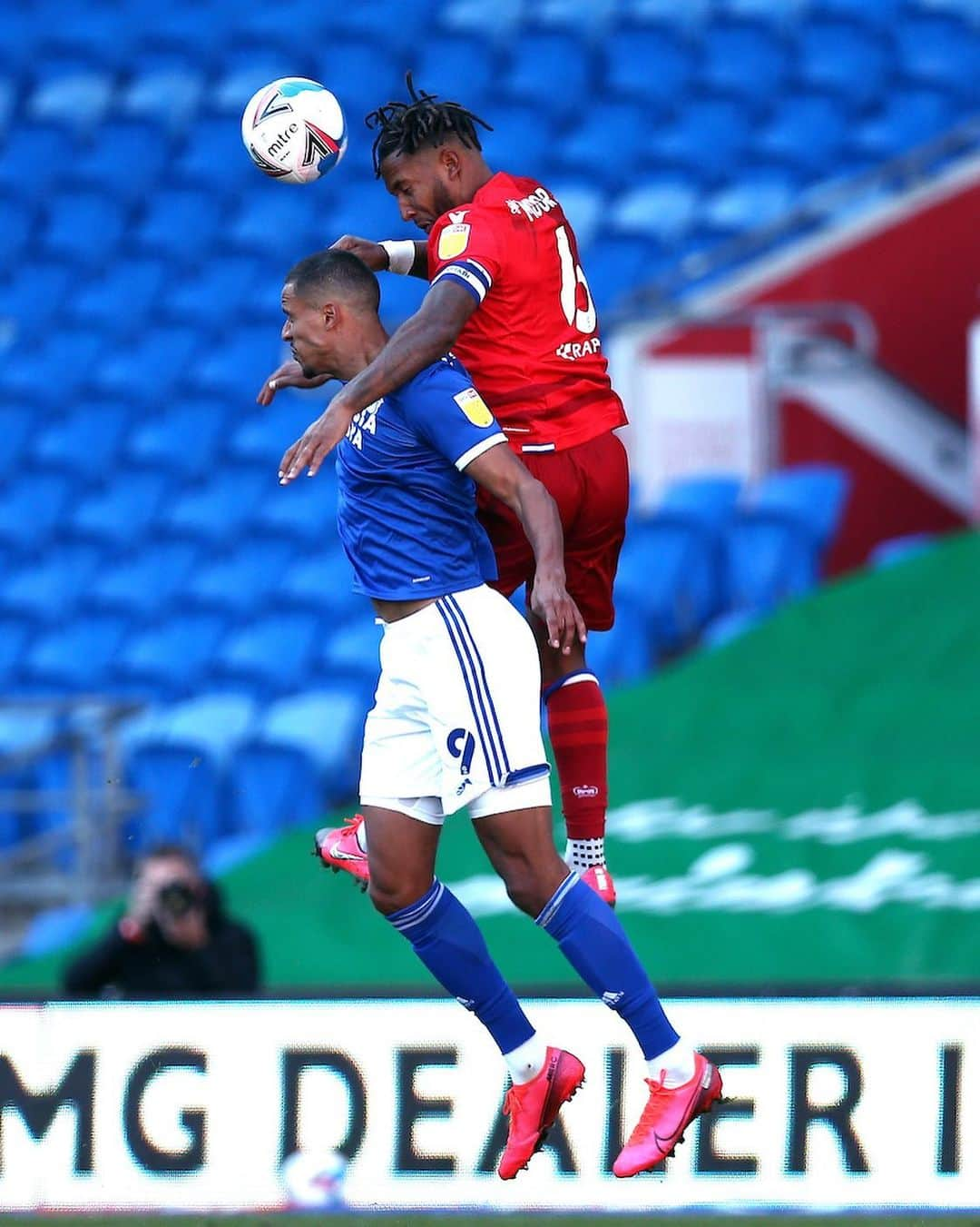 リアム・ムーアさんのインスタグラム写真 - (リアム・ムーアInstagram)「Tough battle, good win! @readingfc」9月27日 19時32分 - liammoore93