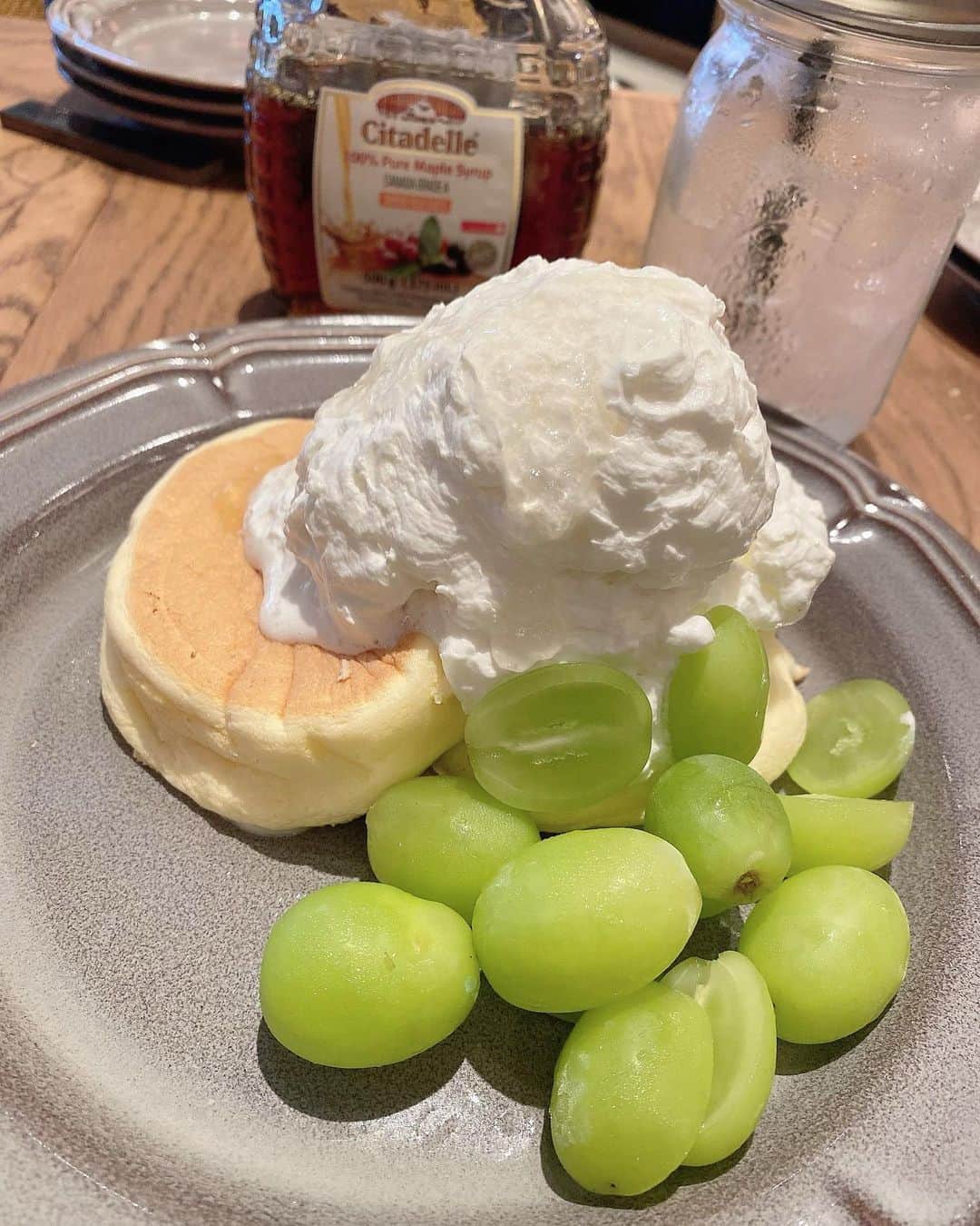 のインスタグラム：「. シャインマスカット好きすぎる🥺👑💗﻿ #シャインマスカット #🥞」