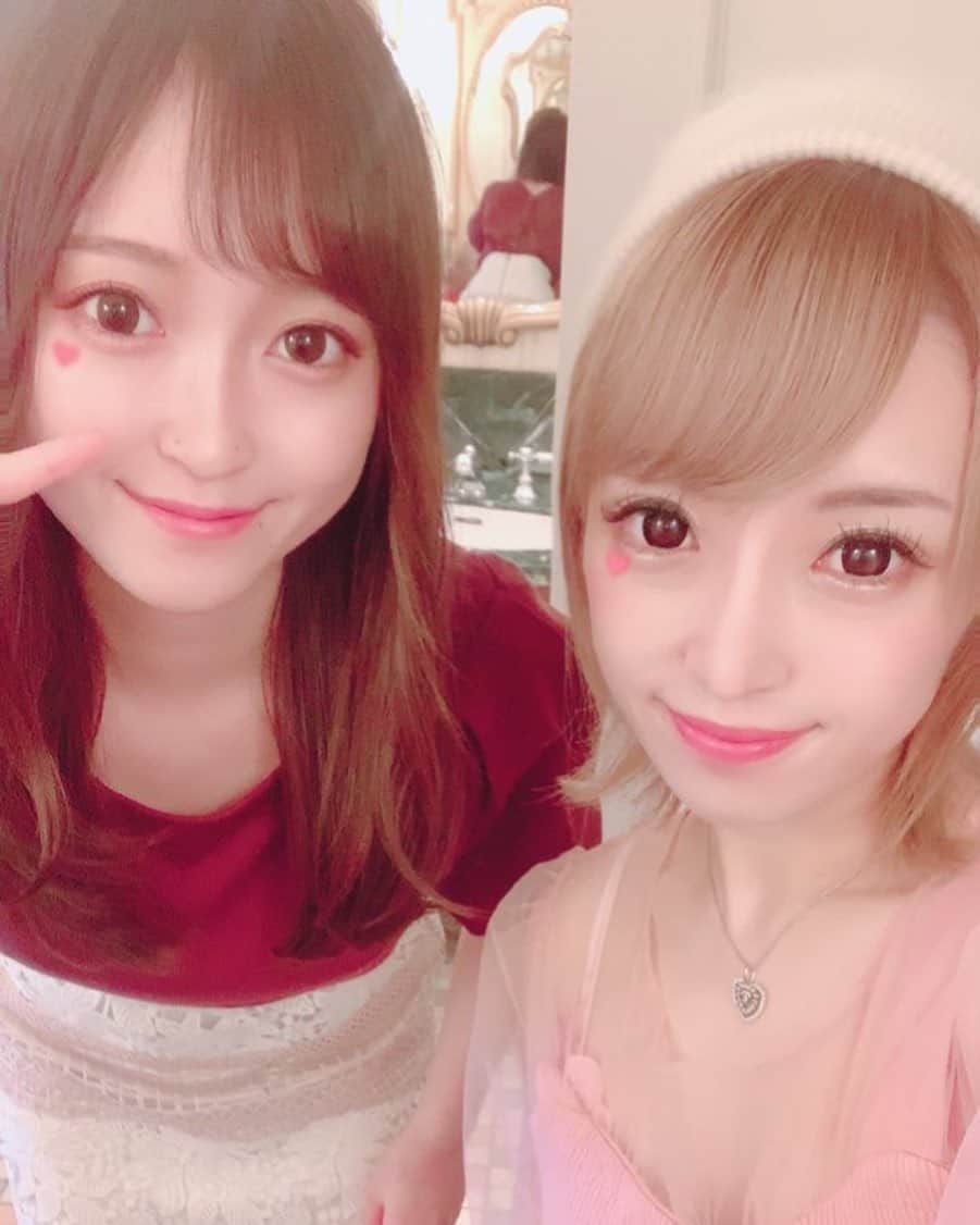 のインスタグラム：「みくゆきコンビ🤩💖  #コンセプトカフェ#カフェ#コンカフェ#メイドカフェ#可愛い#プティパルフェ#コスプレ#女子高生#萌え#名古屋#住吉#可愛い#cute#ご主人様#お嬢様#メイド服#メイド#名古屋#YouTube#イチナナ#17#東京#ディズニー」