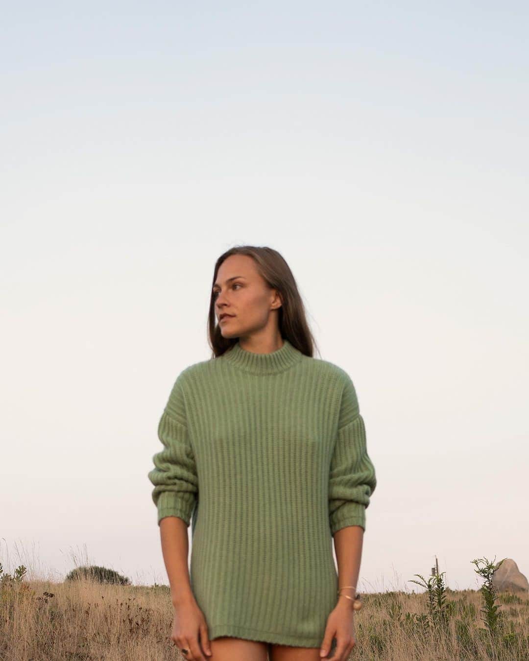 デミリーさんのインスタグラム写真 - (デミリーInstagram)「The Sharon Sweater now in sage 🍃 Shop our new @marymacgilljewelry sweater collaboration • Link in bio #sweaterweather #cashmere #sage #collaboration」9月28日 6時23分 - demyleeny