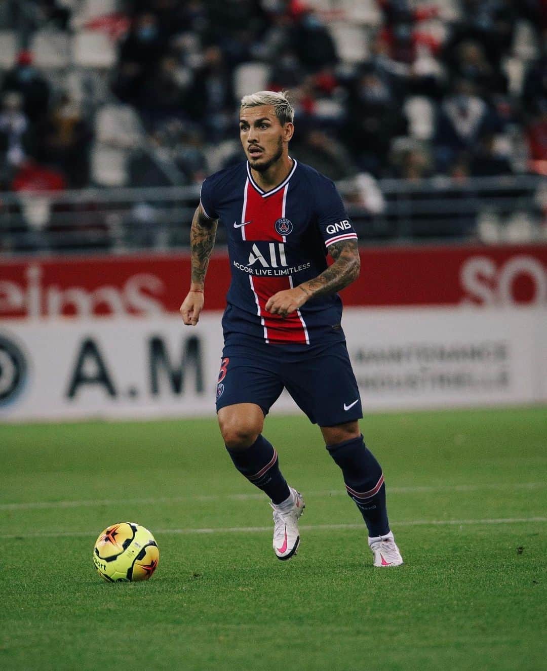 レアンドロ・ダニエル・パレデスのインスタグラム：「Bon match! 🔥 Vamos a por el siguiente💪🏼! 🔴🔵」