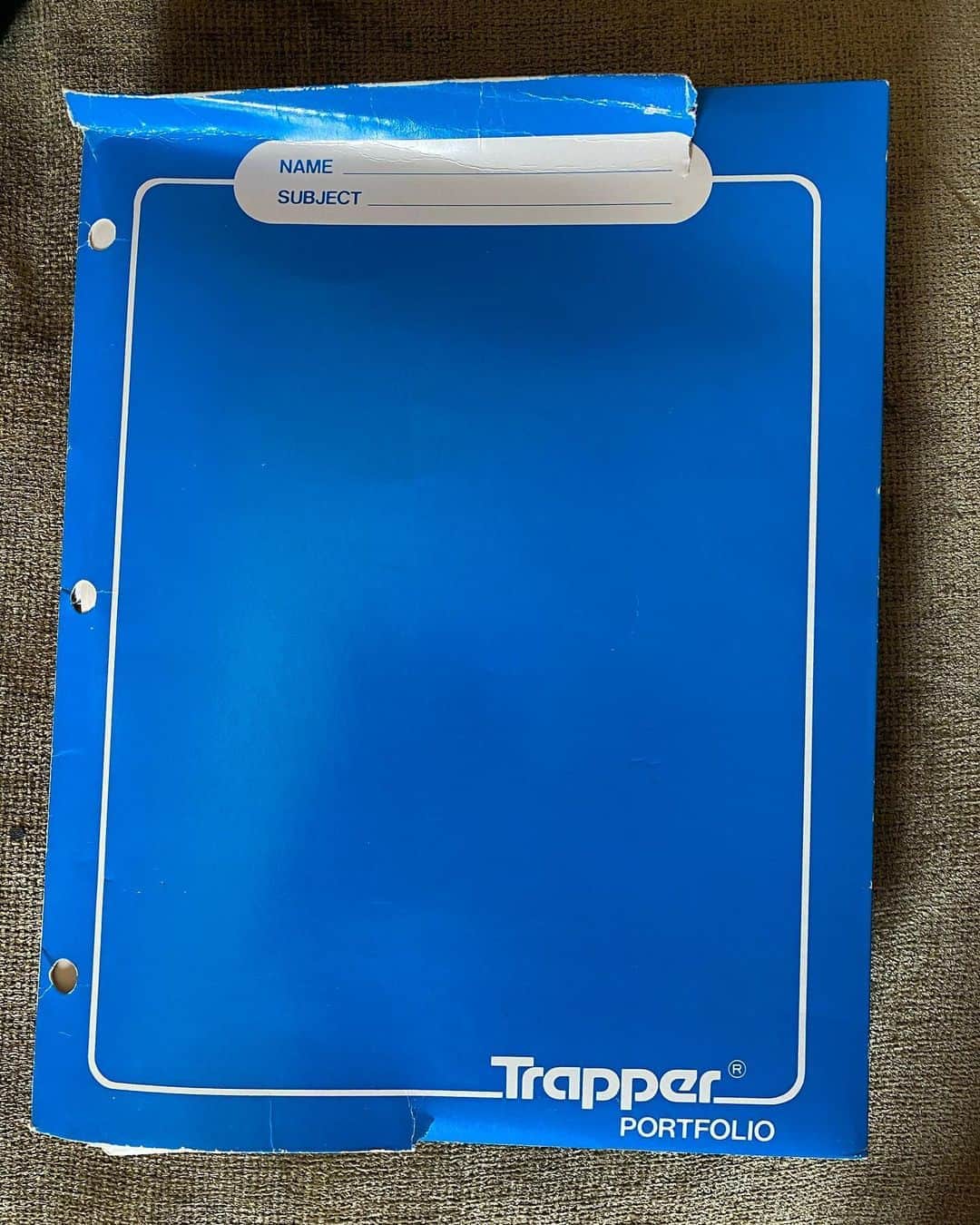 ケヴィン・スミスのインスタグラム：「These were my Trapper folders from high school. In the 80’s, this was our cellphone: The Trapper kept all your important data... trapped. You could even store your Trapper folders in a glorious binder called The Trapper Keeper (if you had rich parents that loved you). Who else had one of these scholastic bad boys? #KevinSmith #trapperkeeper #trapperfolder #80s」