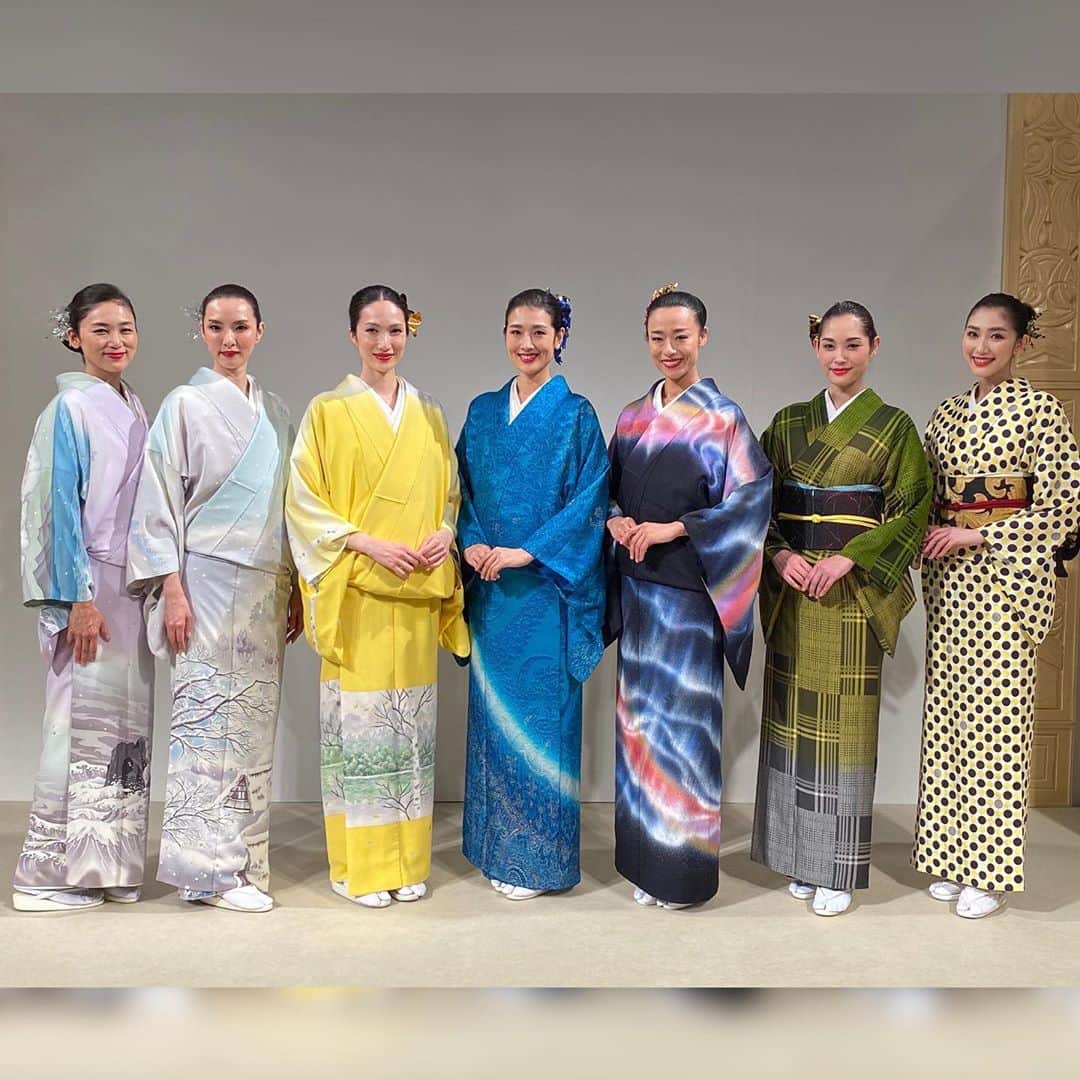 黒田瑞貴さんのインスタグラム写真 - (黒田瑞貴Instagram)「Yamano Collection 2020 着物づくしの1週間 楽しかったです❤️  先輩方からは学ぶことしかなくて、本当に為になる毎日でした😳 ありがとうございました！  #yamanocollection #着物　#kimono #千地泰弘 #chijiyasuhiro  #貴久樹　#kikuju  #森川博之　#ビジュリーアン　#忠兵衛　#japaneseculture」9月27日 22時33分 - kurodamizuki_