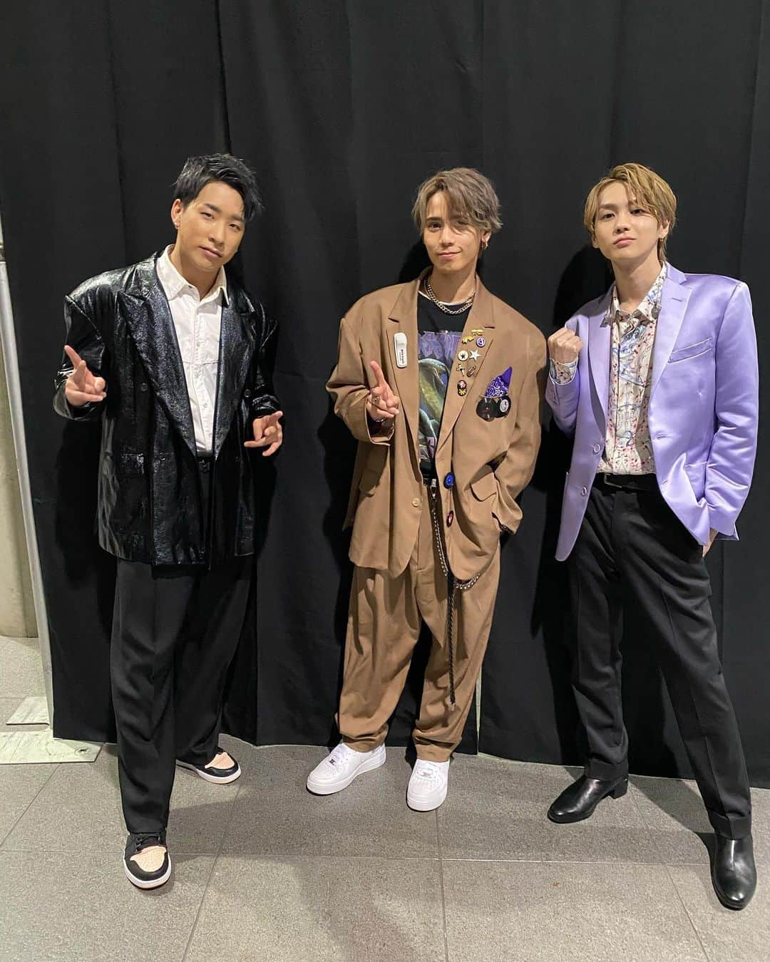 神谷健太さんのインスタグラム写真 - (神谷健太Instagram)「. LIVE×ONLINE EXILE TRAIN明るい光で溢れていました🤟✨  #EXILEさんの曲を #カバーという #いい経験をさせて頂きました #名曲ばかりのLIVEでしたね #みんな幸せになっちゃえ」9月27日 22時39分 - kenta.kamiya_