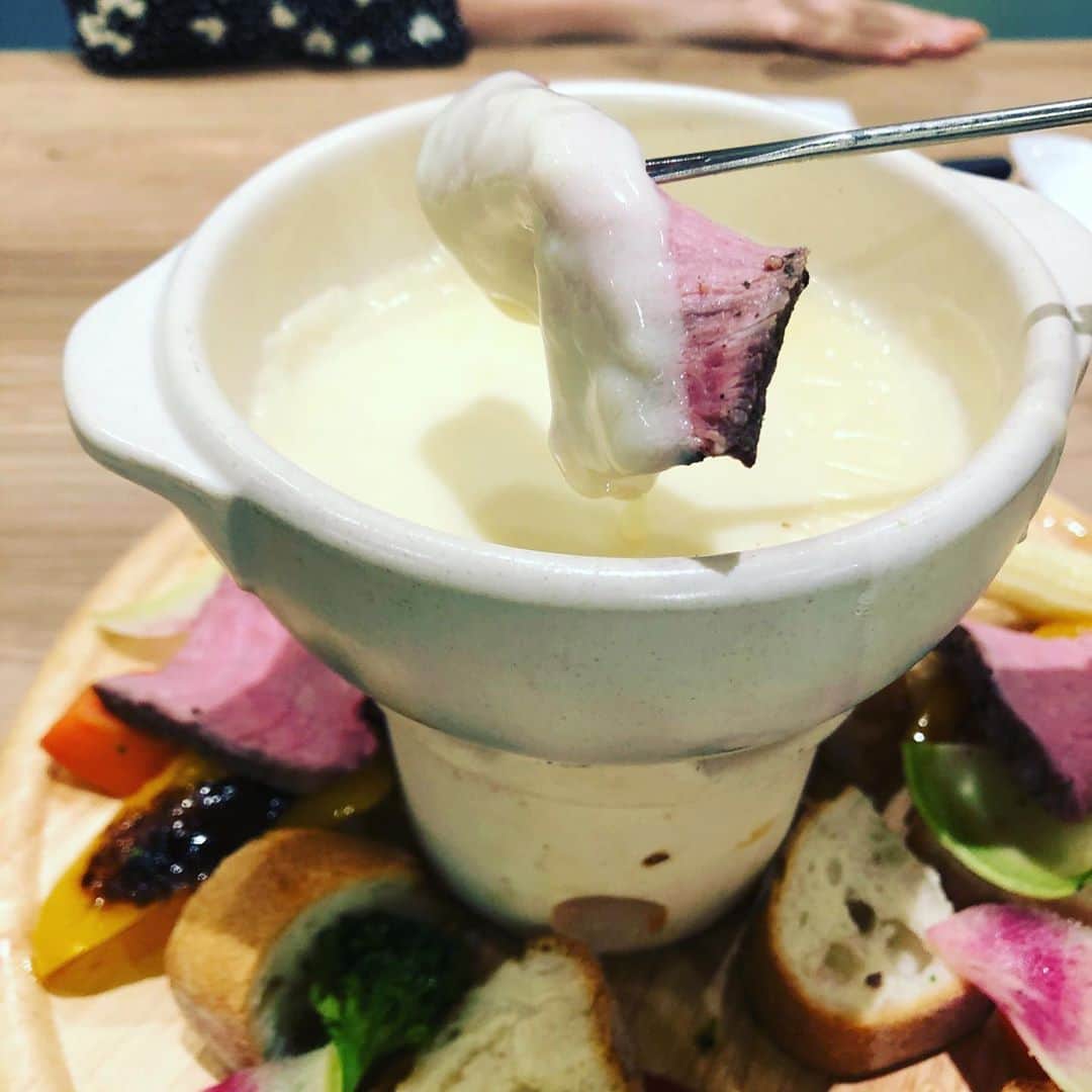 石川由香里のグルメインスタ