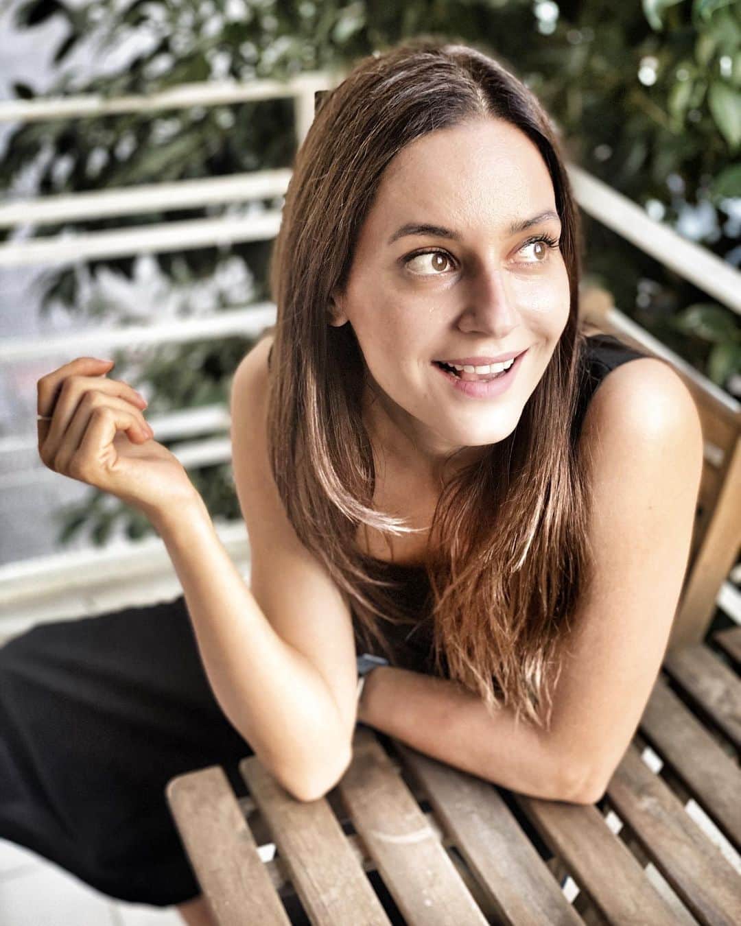 Sedef Avciのインスタグラム：「Eylül de geçer.🍂」