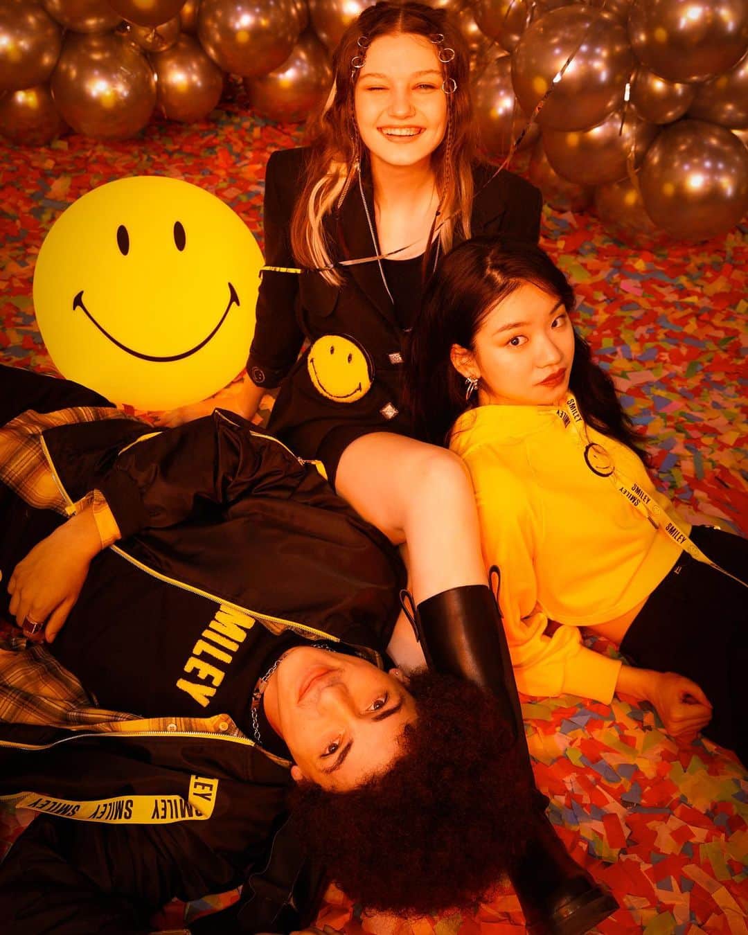 Grace Chowのインスタグラム：「Grace Chow X @smiley  明日发售！」