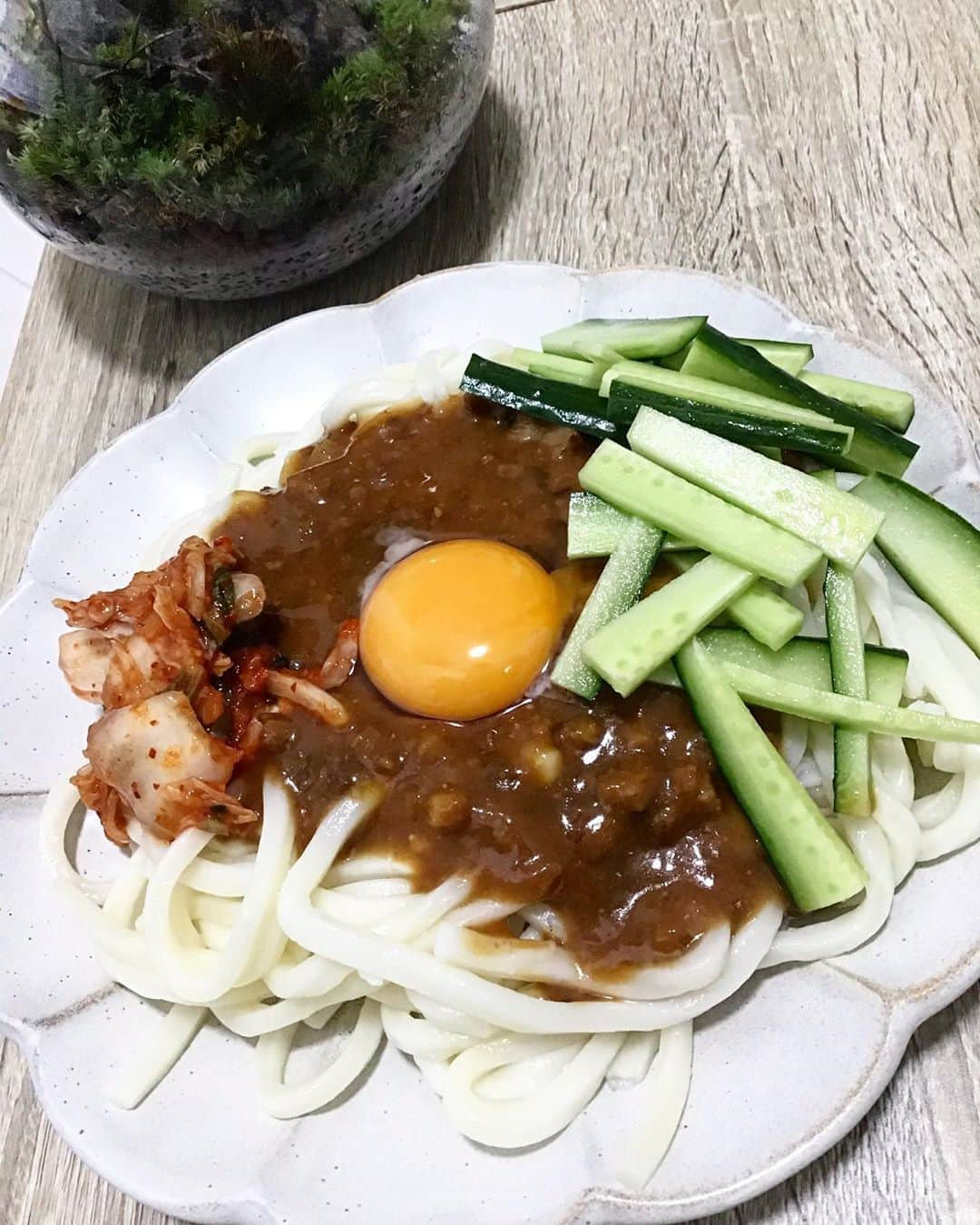 越中睦士さんのインスタグラム写真 - (越中睦士Instagram)「#炸醤麺」9月27日 23時14分 - makotokoshinaka