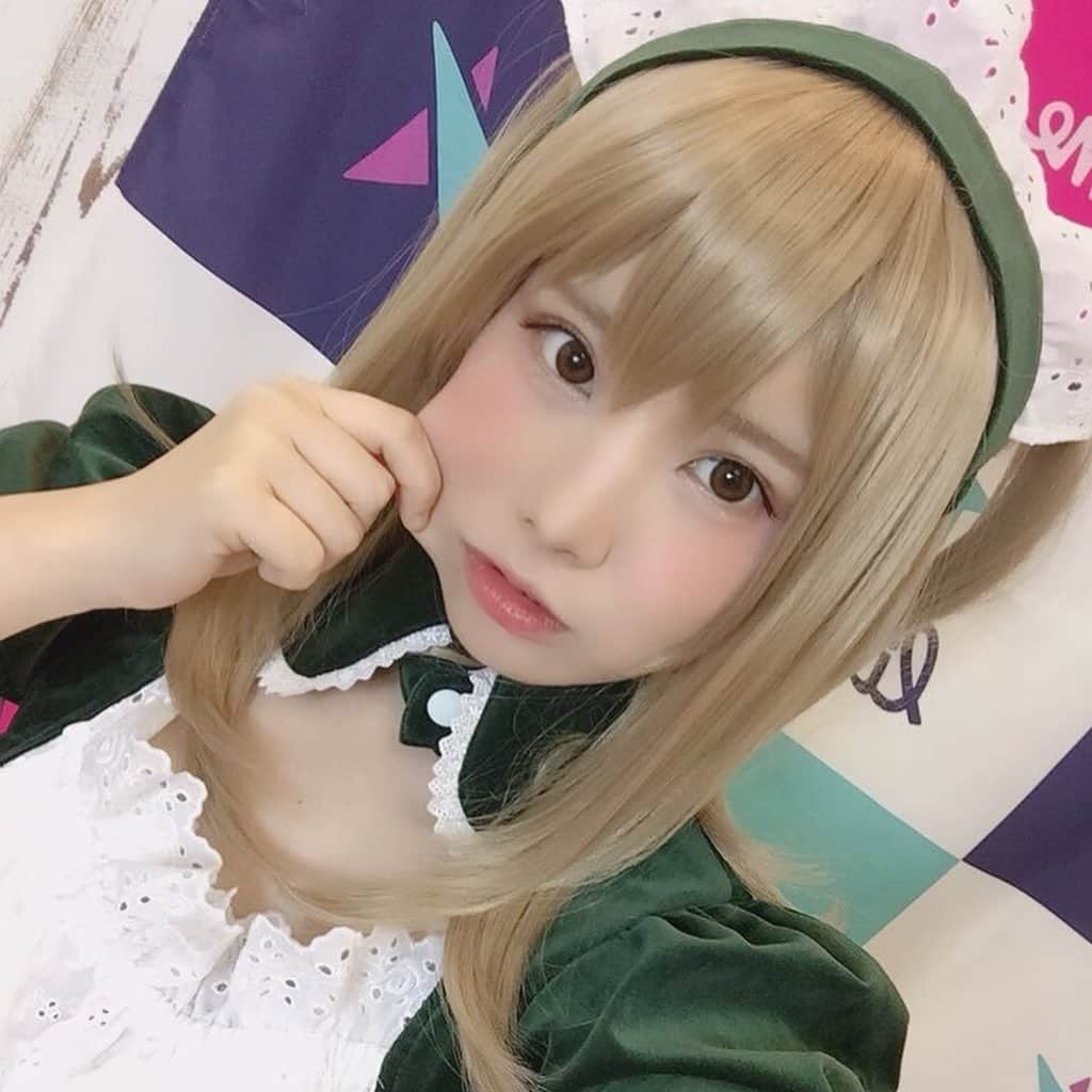 えなこファンページのインスタグラム：「#えなこ #えなこりん #enako #コスプレ #コスプレイヤー #cosplay #cosplayers #ファッション #かわいい #可愛い #ネイル #モデル #大好き #ネイル #コスメ #ヘアアレンジ #コーデ #ファインダー越しの私の世界」