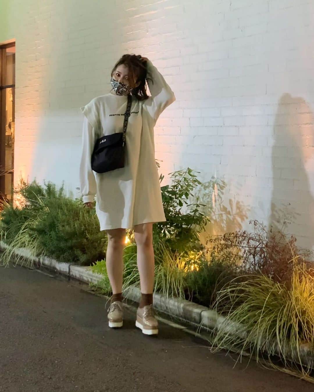 mss713のインスタグラム：「あんまり外に出ないし、流行りはわからないので着たい服を自分らしく…」