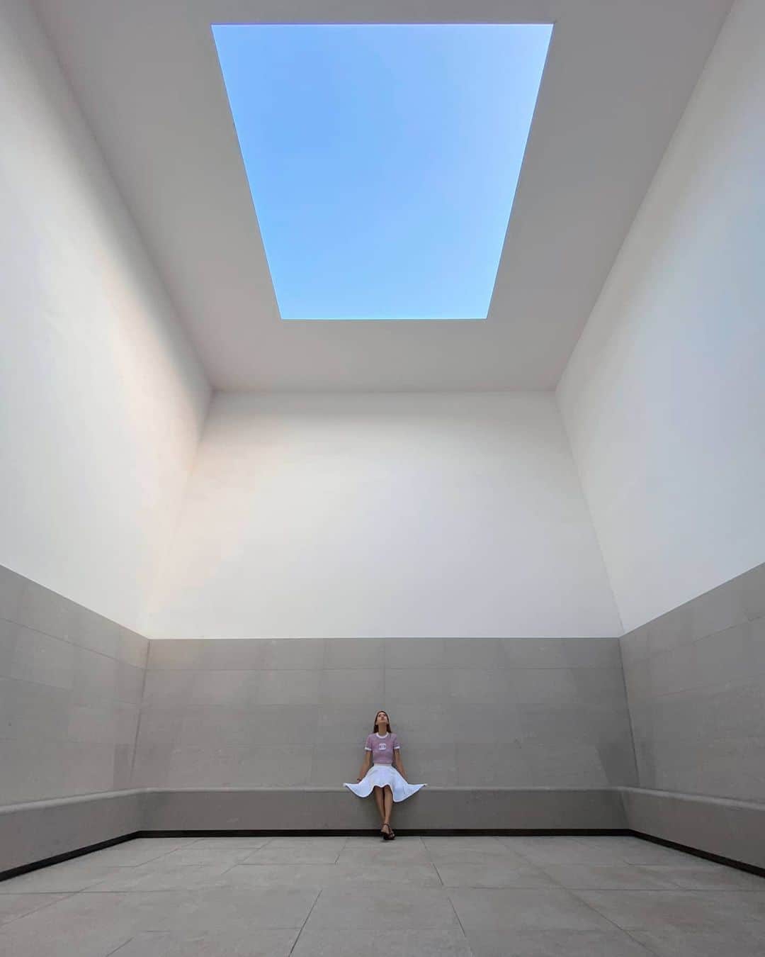 福田洋昭のインスタグラム：「Skyspace ☁️☁️☁️ #JamesTurrell」