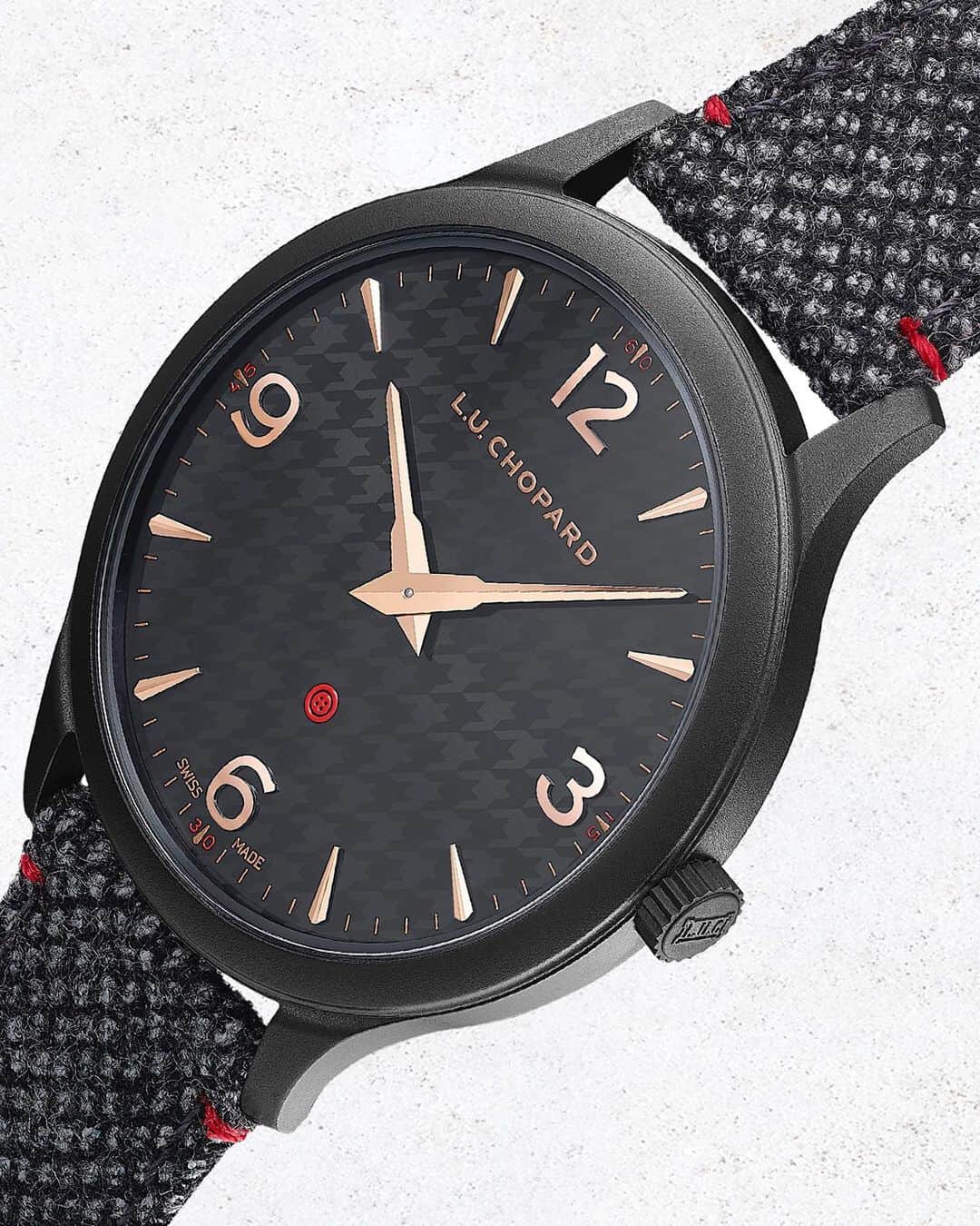ショパールさんのインスタグラム写真 - (ショパールInstagram)「Elegance is a matter of simplicity. Discover the ultra-thin L.U.C XP II Sarto Kiton, a 100-piece limited edition bridging the worlds of Swiss watchmaking excellence, Italian sartorial flair and Gentleman's sprezzatura. #ChopardSavoirFaire #ChopardLUC」9月28日 0時12分 - chopard