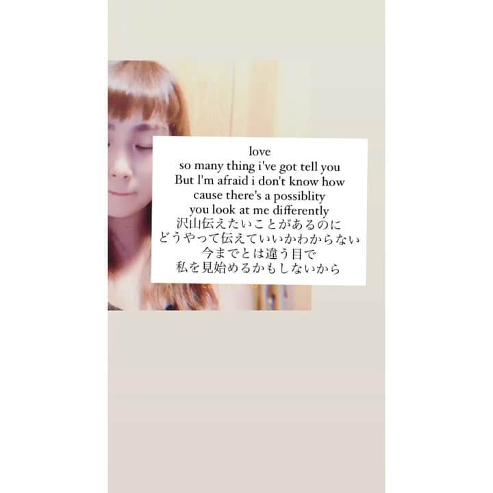 吉田莉加のインスタグラム：「昨日、ストーリーにUPした曲...♪♭ 何人かの方にDMもらって、、 嬉しかったのでポストに残しちゃう。 海外の方2人からもメッセージもらったの🌹❕ 英語の発音もままならぬで 載せるの躊躇してたから嬉しかったから🥺❤️  ストーリーに載せた動画を一つにまとめて、 ちょっとお恥ずかしいけど、、  music soulchildのlove☕︎☕︎☕︎  #ヨシダリカ#リカヨシダ #Artist#sing#singer#ART #musicsoulchild#vocal#music」