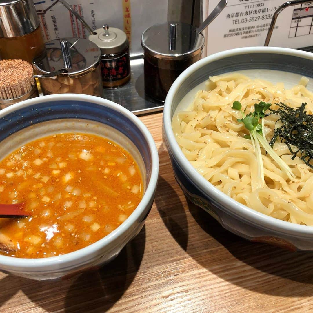 粕谷雄太さんのインスタグラム写真 - (粕谷雄太Instagram)「最近好きなラーメン屋さん☺️  今年は本当にいろいろありますね。 うまく言葉にできなくて溜まっていく事もたくさんあります。  でも大切な家族友だち、応援してくれてる皆様に支えられています！！」9月28日 0時35分 - kasu1225