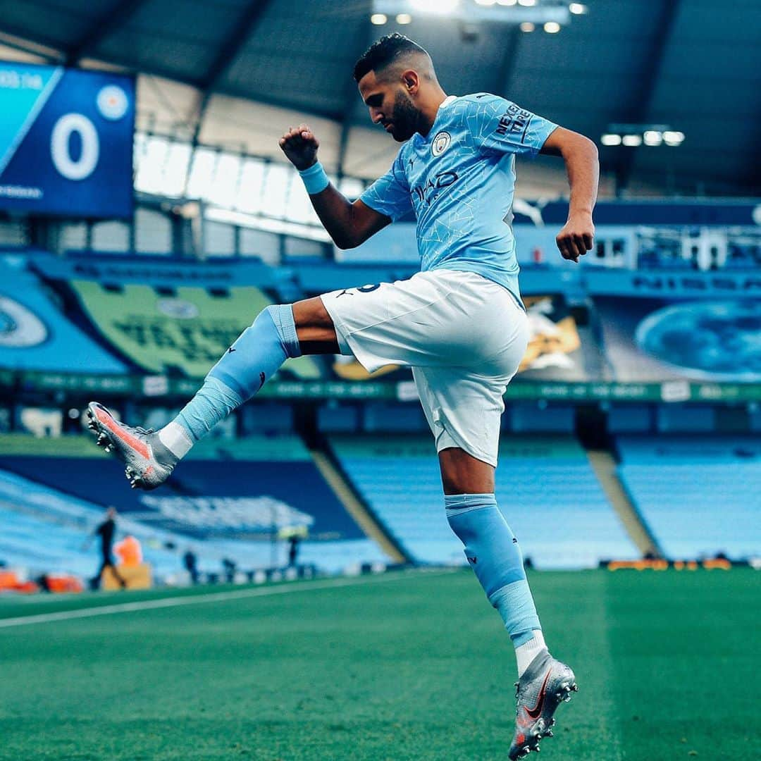 マンチェスター・シティFCさんのインスタグラム写真 - (マンチェスター・シティFCInstagram)「OFF TO A FLYER! 🙌 #mancity」9月28日 0時42分 - mancity