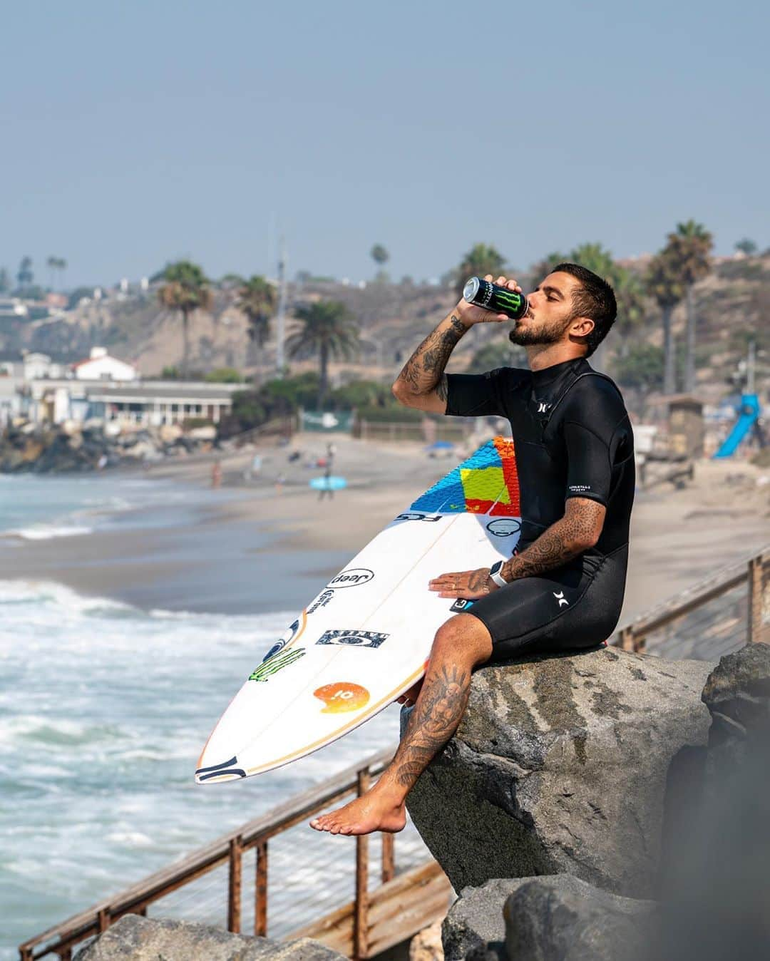 モンスターエナジーさんのインスタグラム写真 - (モンスターエナジーInstagram)「Energy Level: FULL 🎚 @filipetoledo stays charged up for the session 🏄🏽‍♂️  #Surf #MonsterEnergy」9月28日 1時00分 - monsterenergy