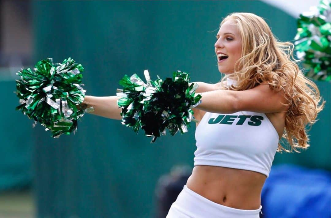 Jets Flight Crewさんのインスタグラム写真 - (Jets Flight CrewInstagram)「Happy Game Day Jets Nation! ✈️」9月28日 1時26分 - jetsflightcrew