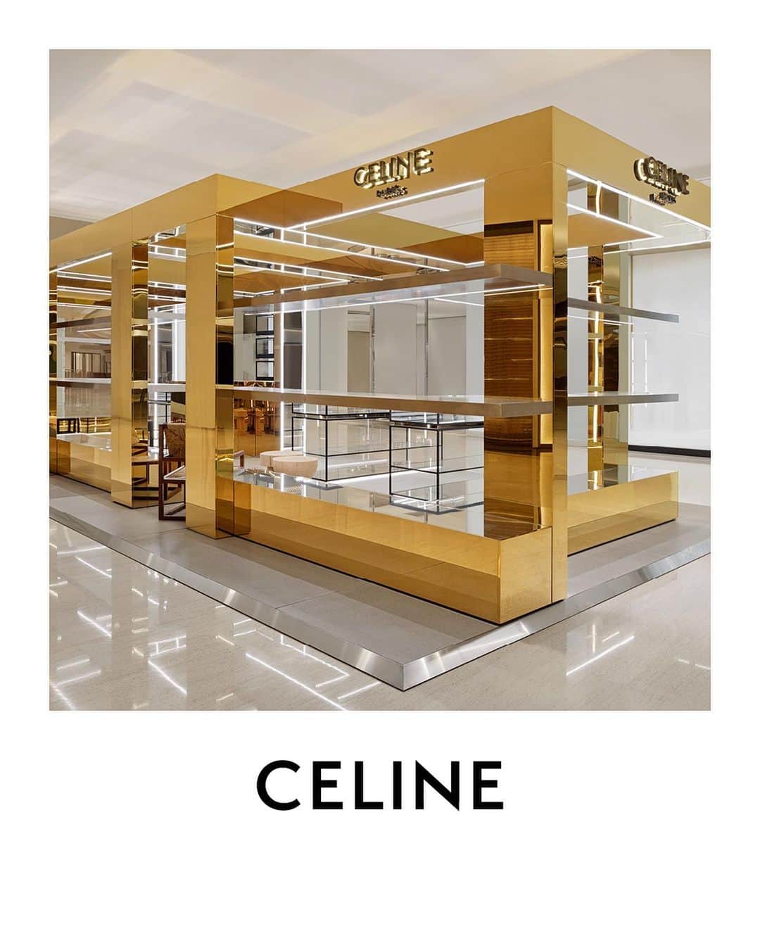 Celineさんのインスタグラム写真 - (CelineInstagram)「CELINE PLAZA 66 POP UP STORE SHANGHAI 1266 NANJING WEST ROAD ATRIUM 1F   WOMAN LEATHER GOODS AND ACCESSORIES   STORE AND FURNITURE DESIGNED BY @HEDISLIMANE NOW OPEN   #CELINEBYHEDISLIMANE」9月28日 1時33分 - celine